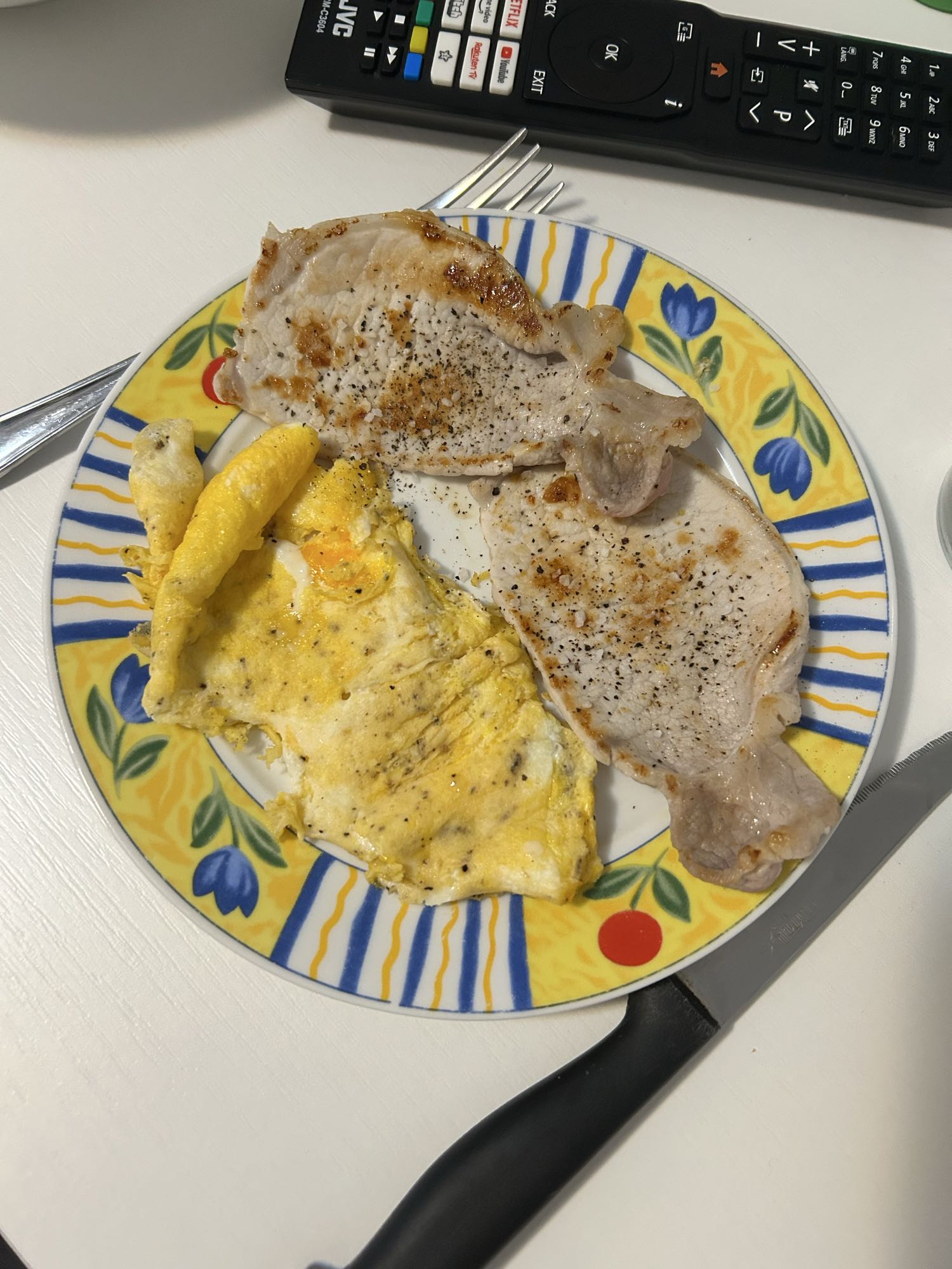Lomo a la plancha con tortilla de un huevo