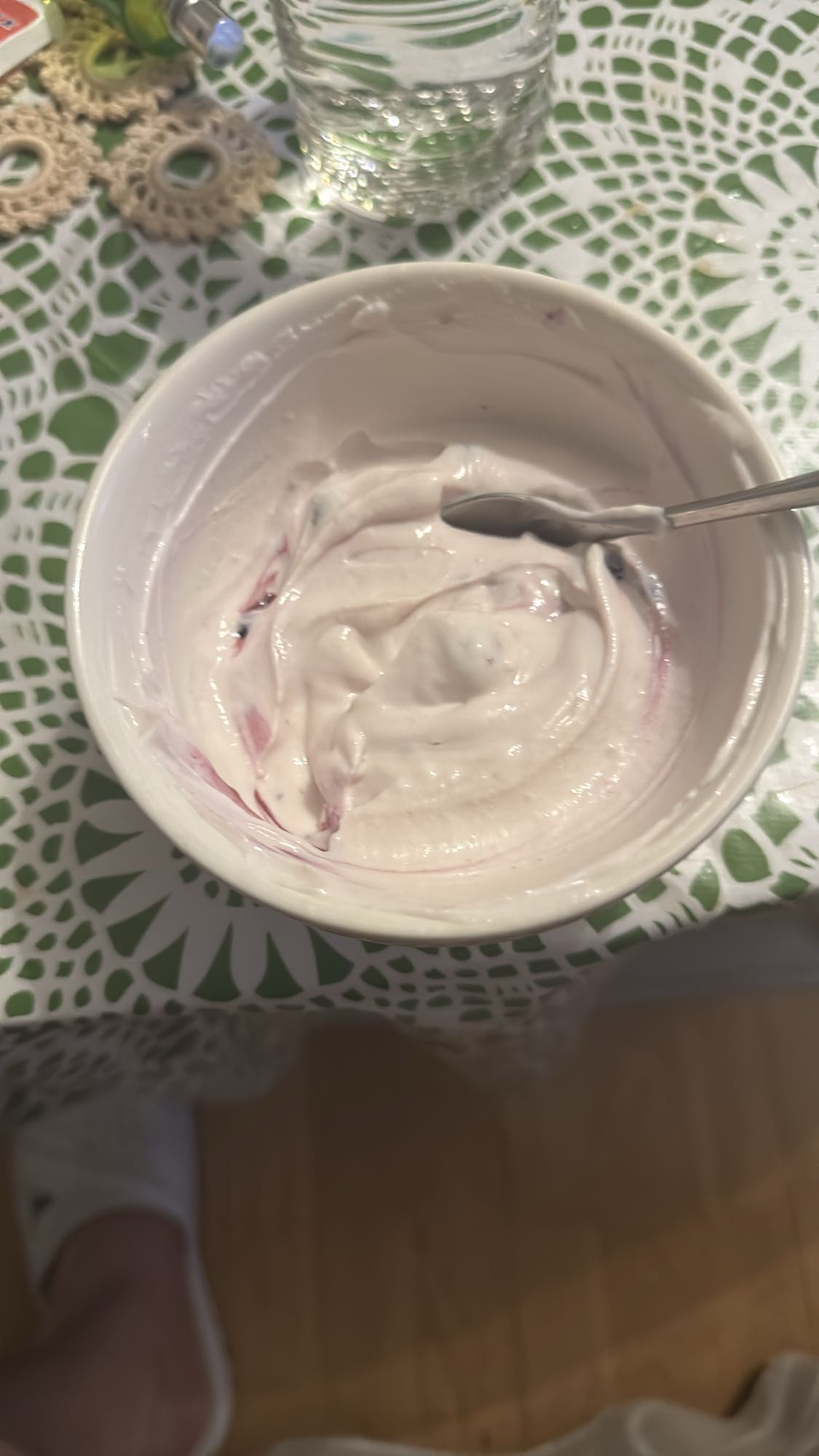 Bär-yoghurt skål
