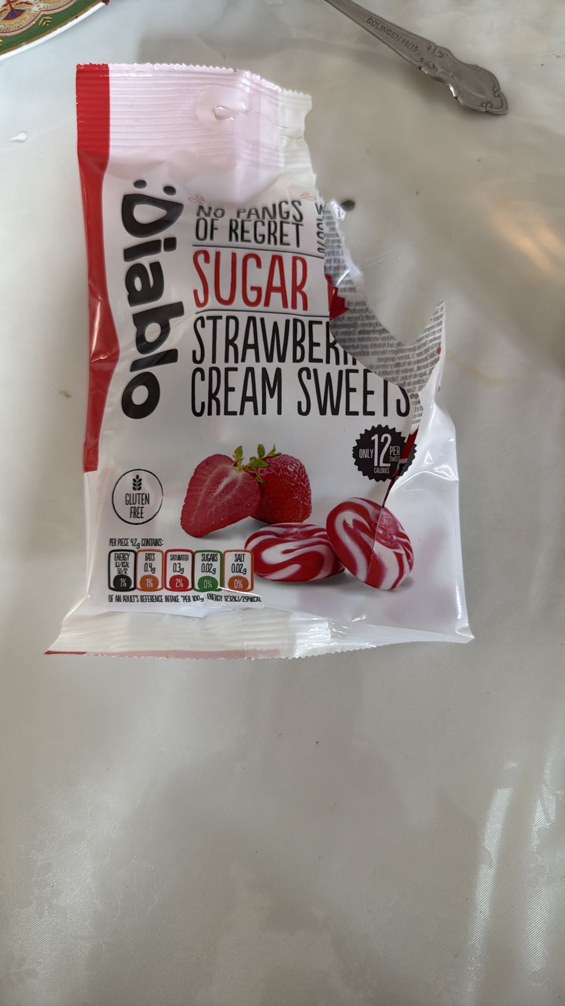 Клубничные сливочные леденцы