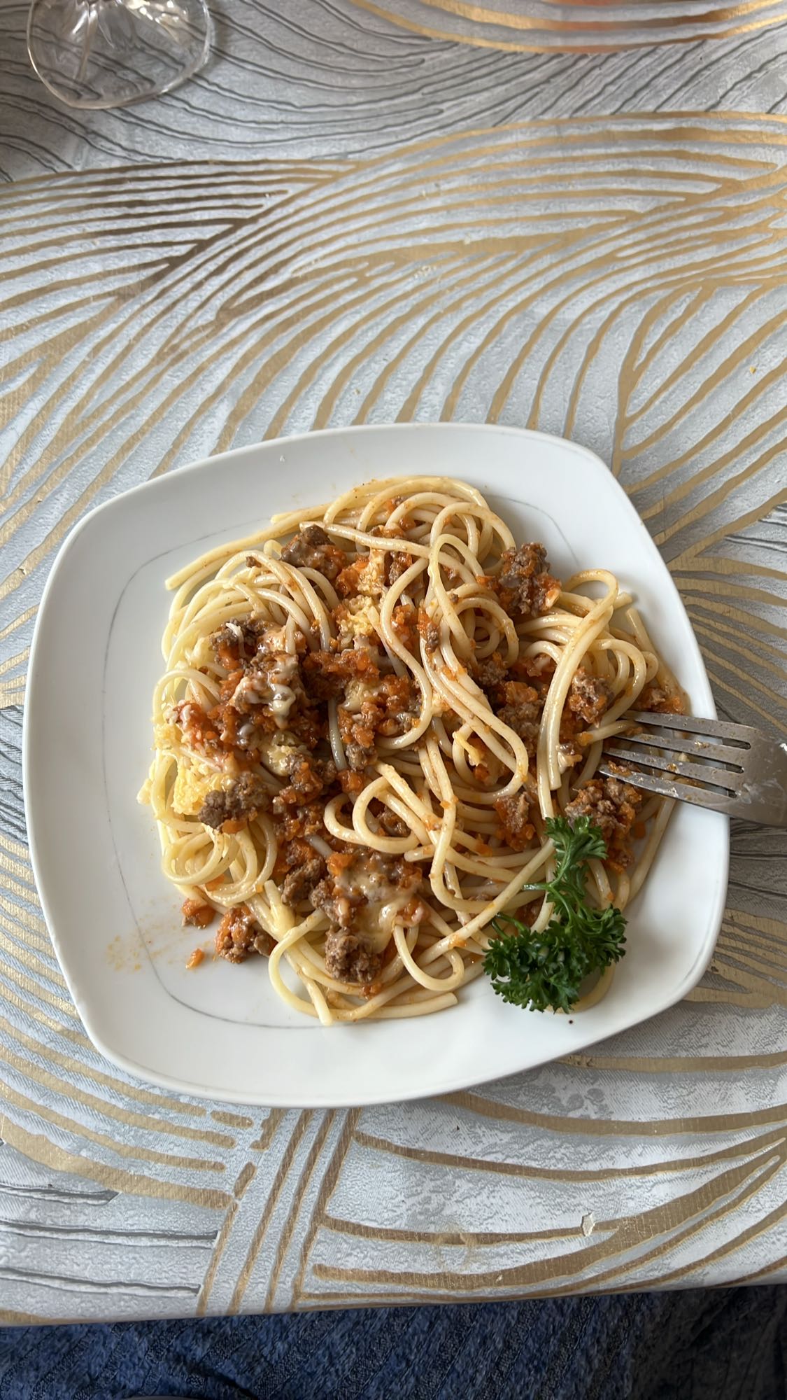 Спагетти с мясным соусом