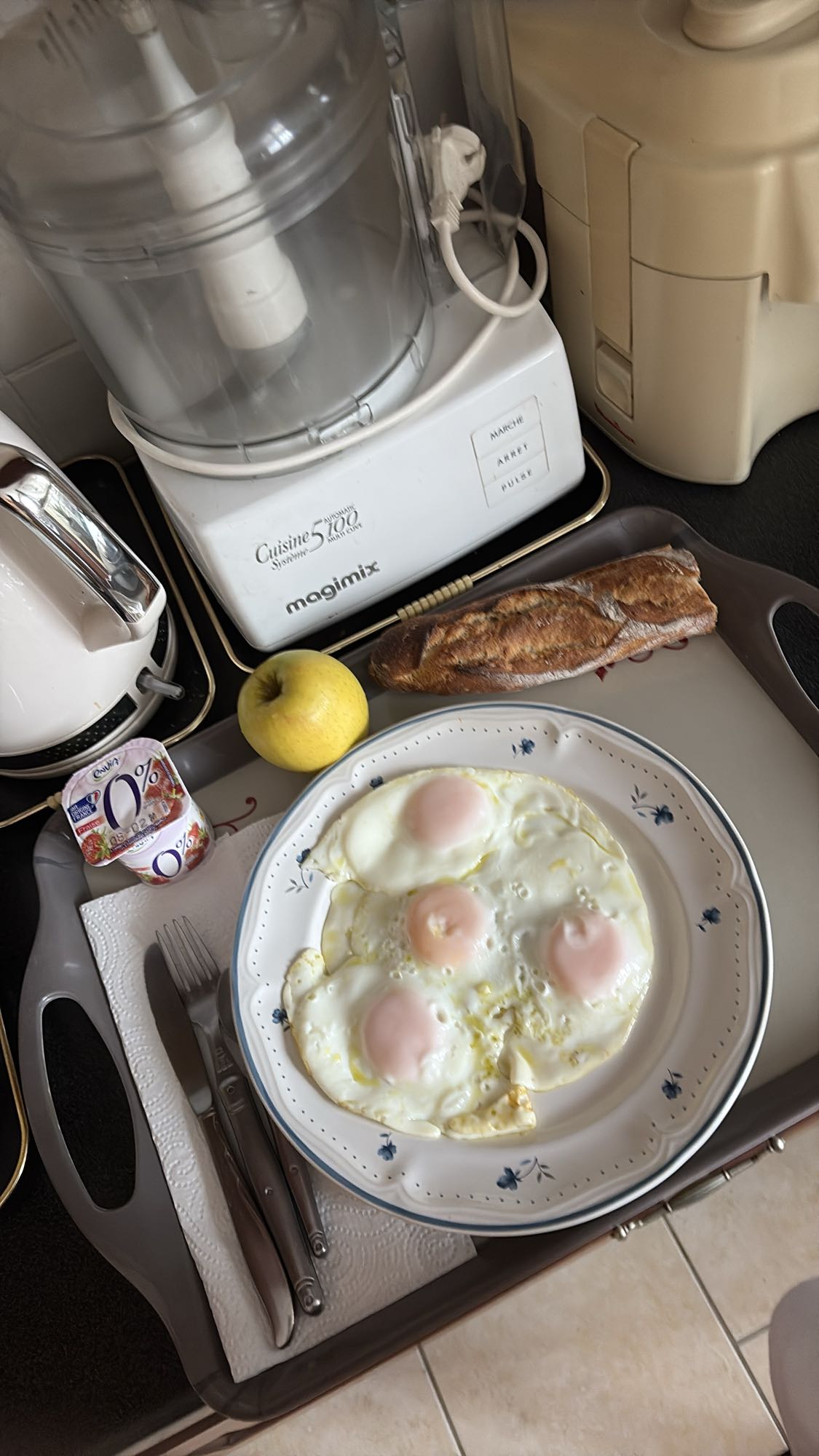 Petit déjeuner œufs