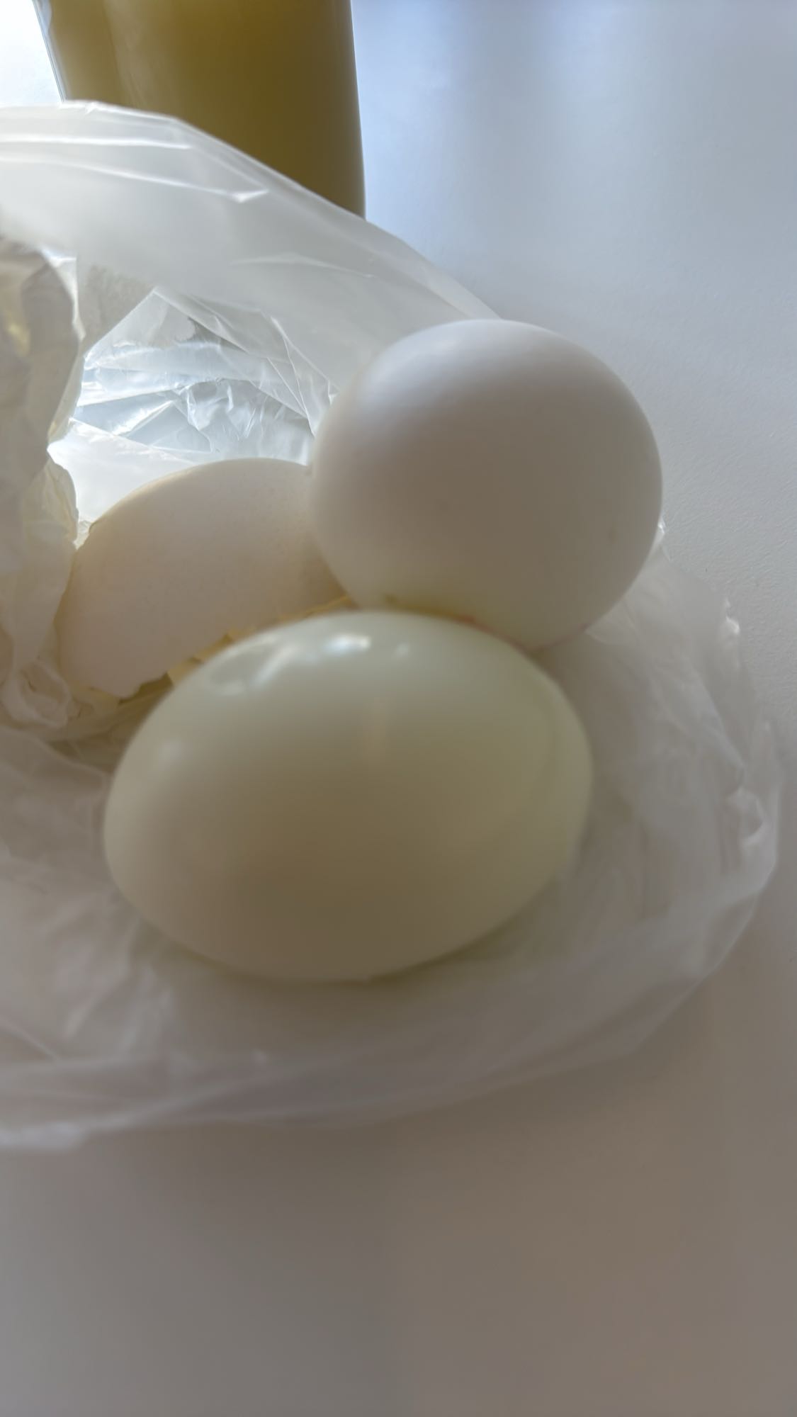 Kokta ägg och juice