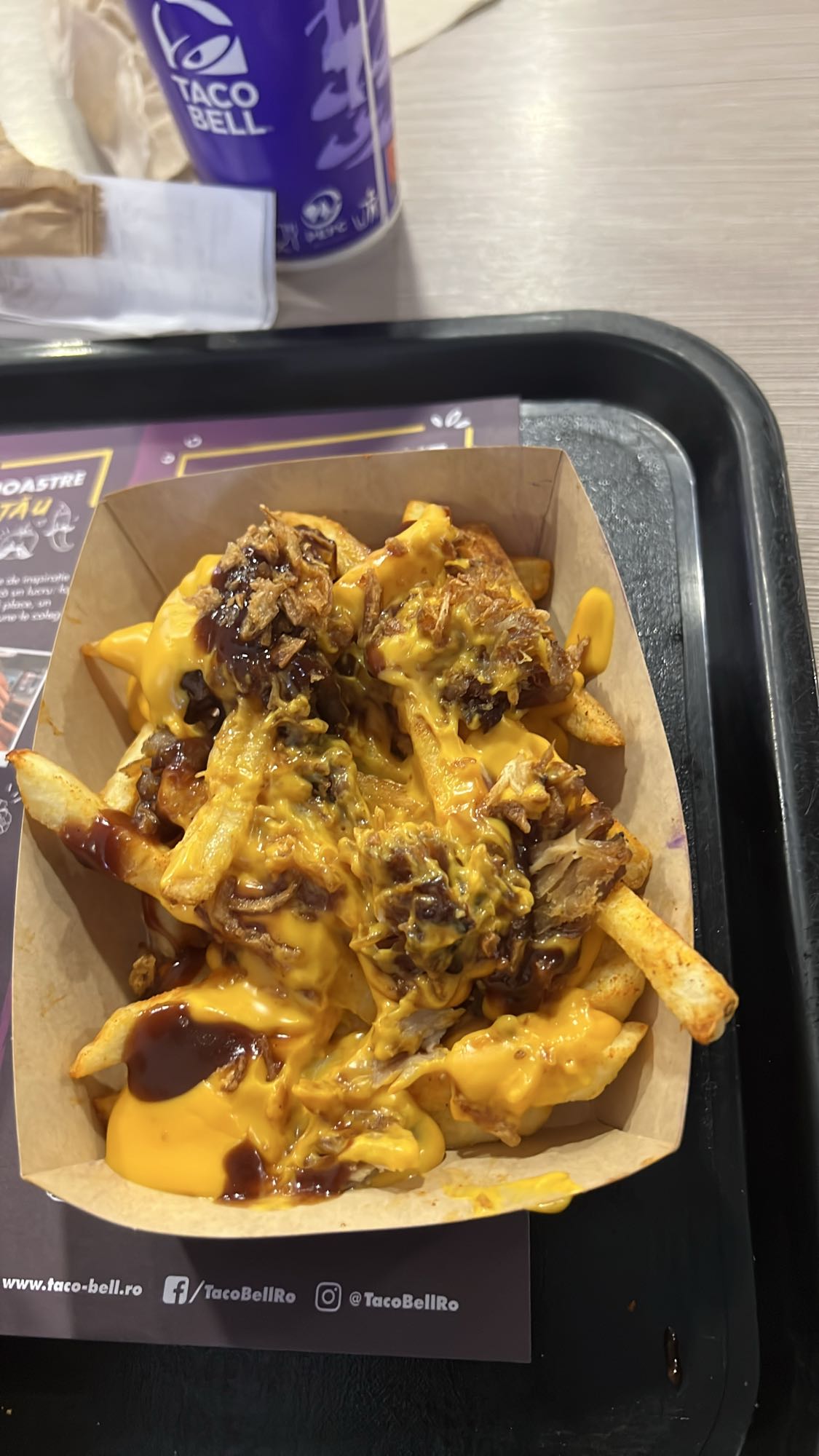 Cartofi cu brânză și carne