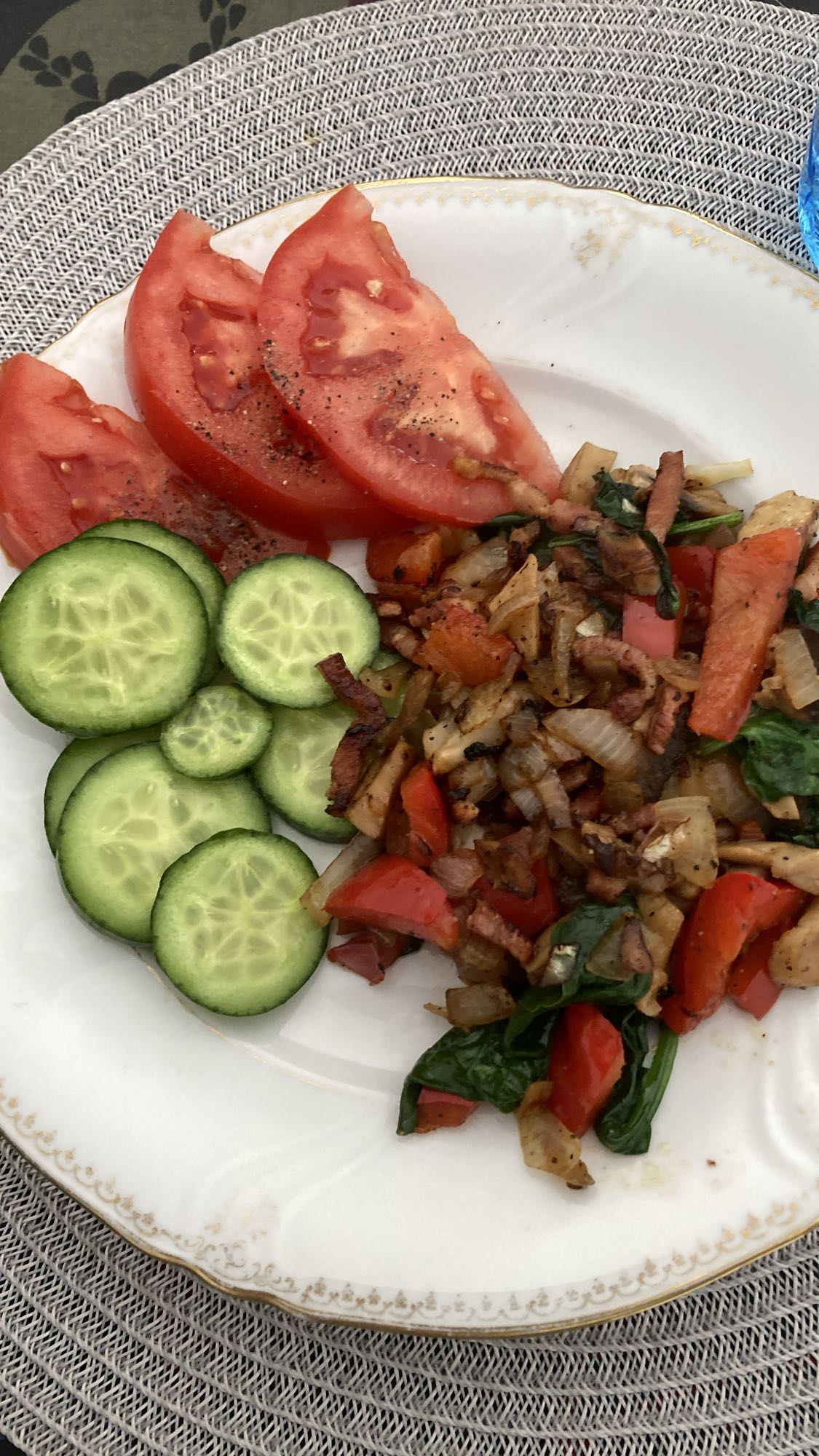 Grönsaksfrukosttallrik