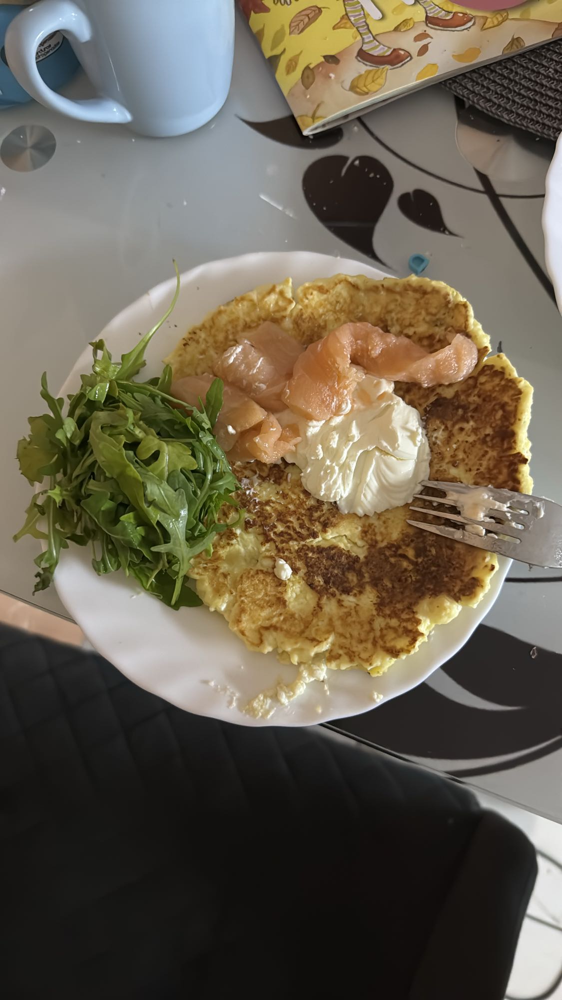 омлет з лососем