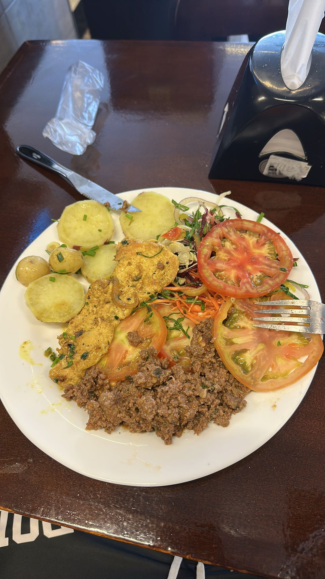 Prato variado com carne