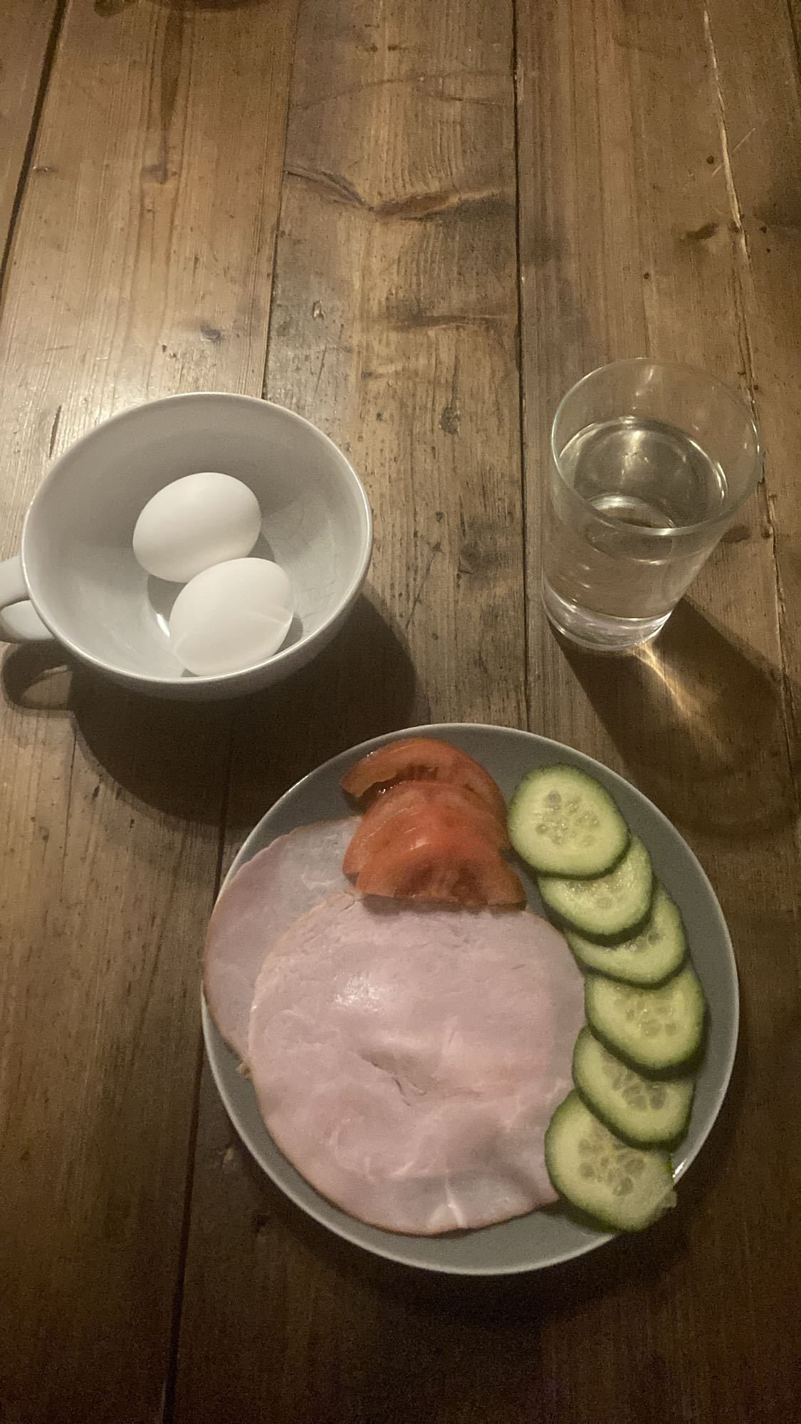 Ägg och skinktallrik