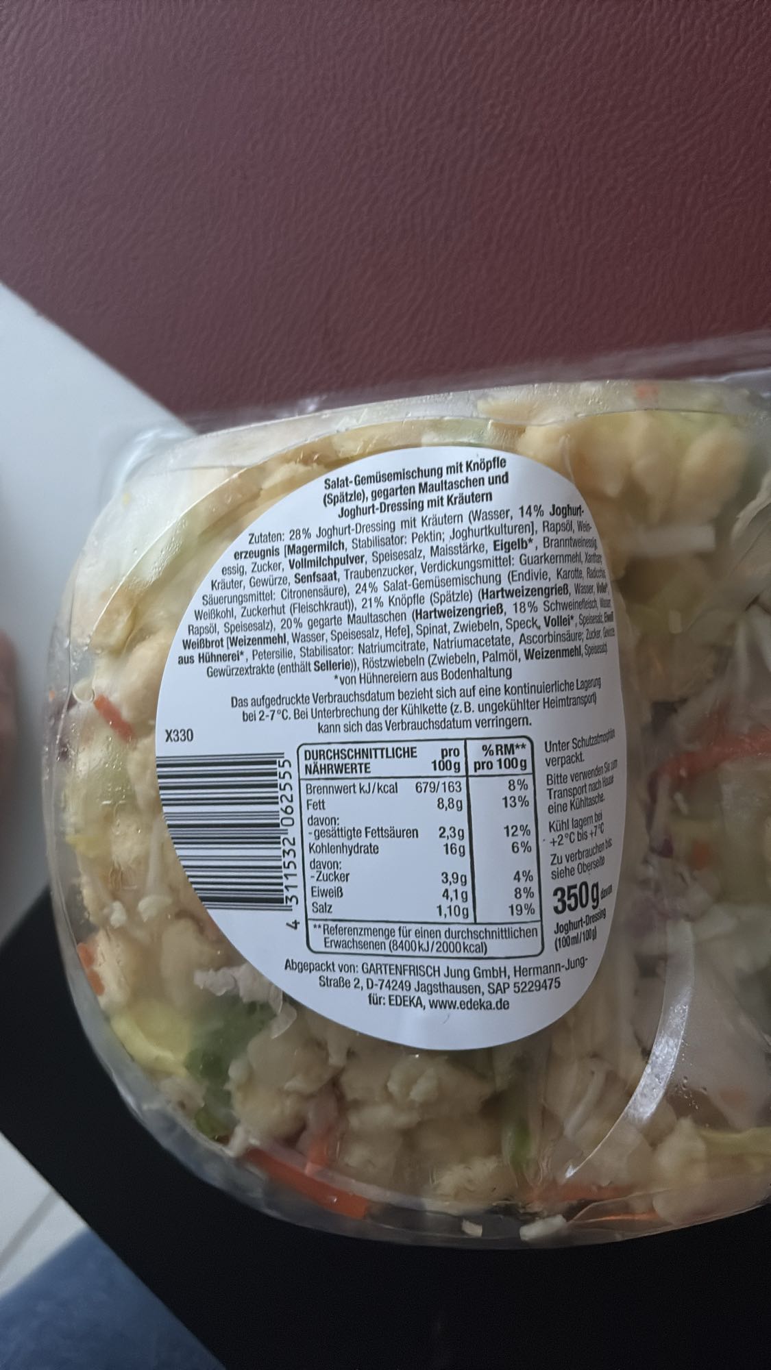 Vegetable salad with spaetzle