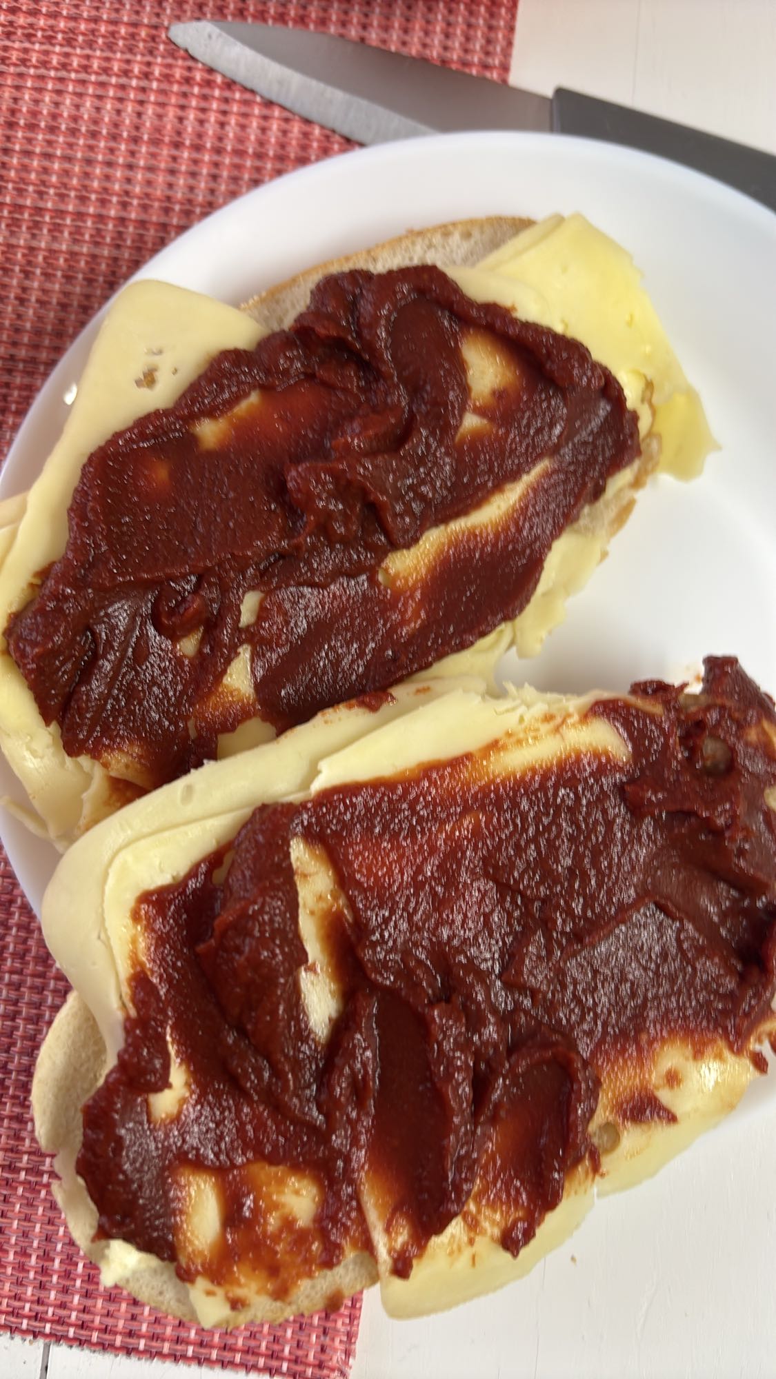 Kanapka z serem i koncentratem