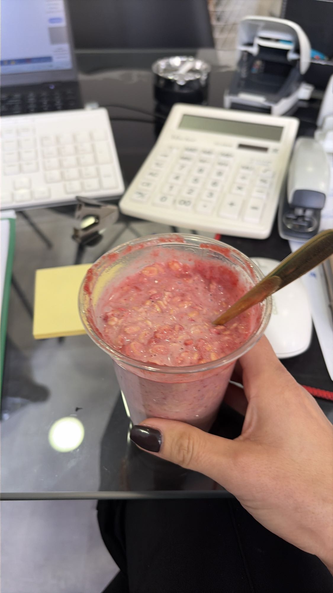 Owsianka z truskawkami