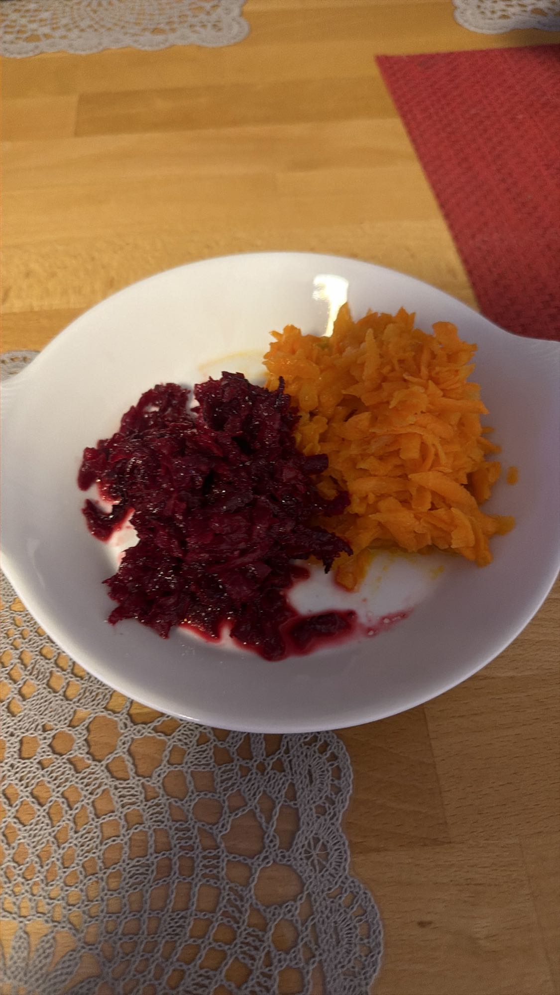 Geraspte groente yoghurt