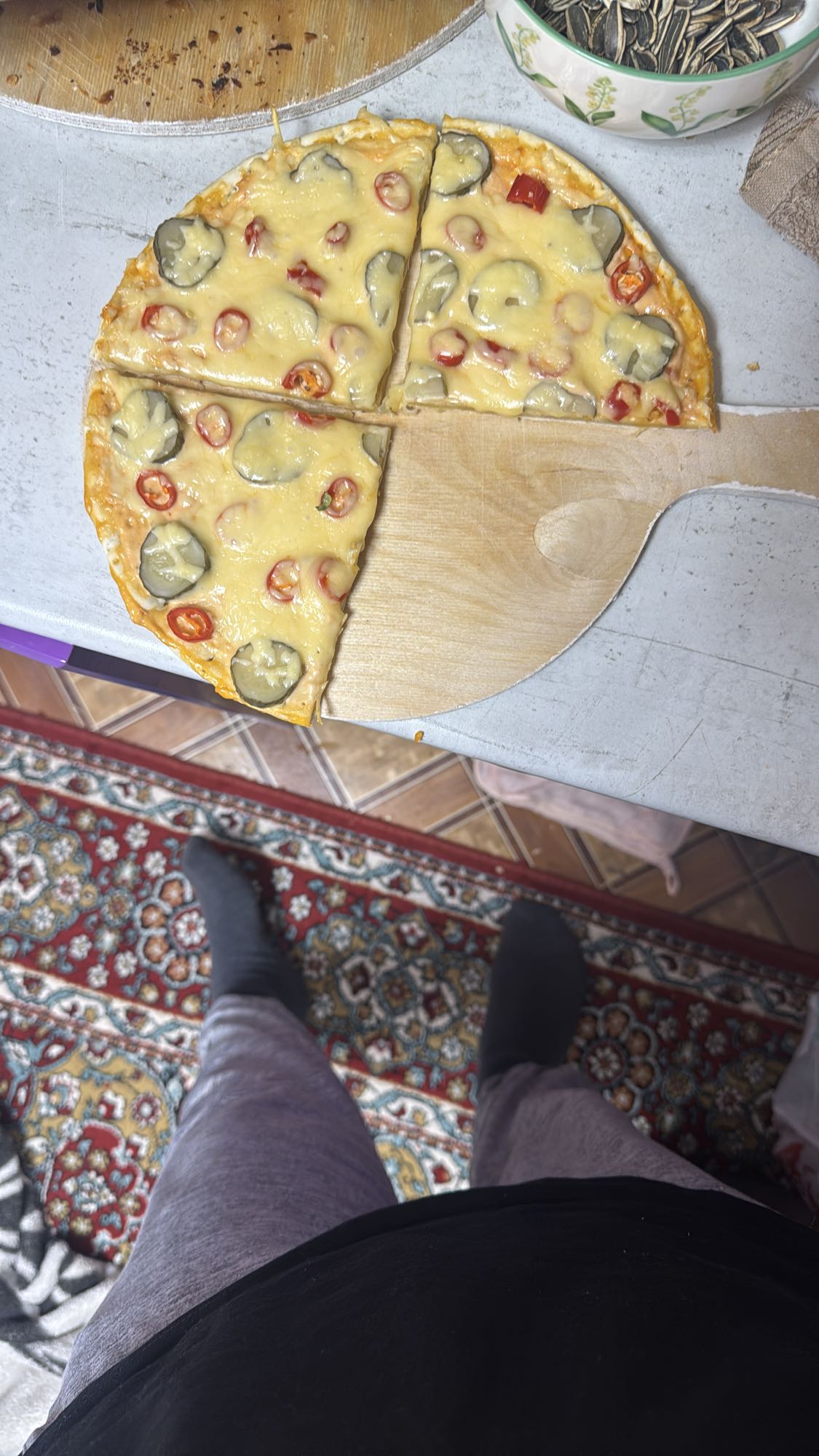 Домашняя пицца с овощами