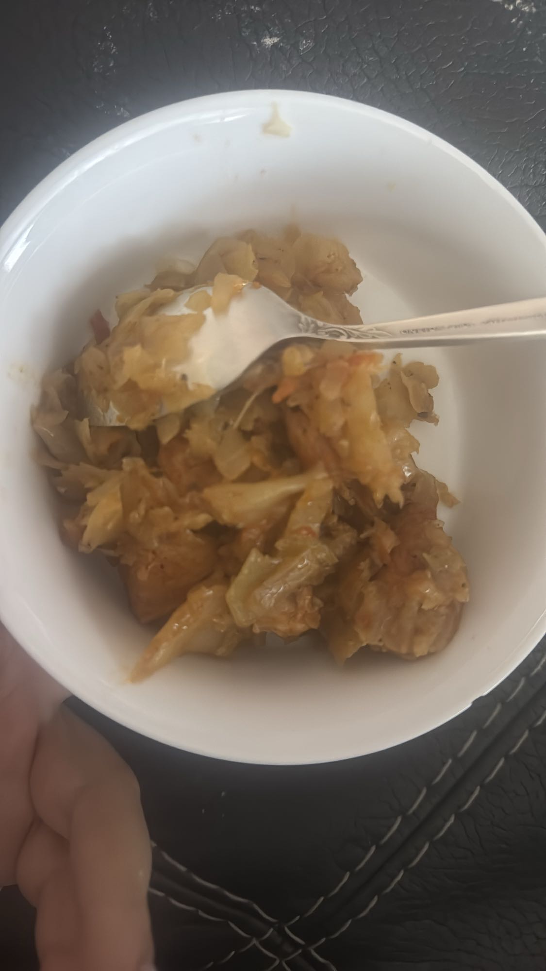 Тушкована капуста з м'ясом