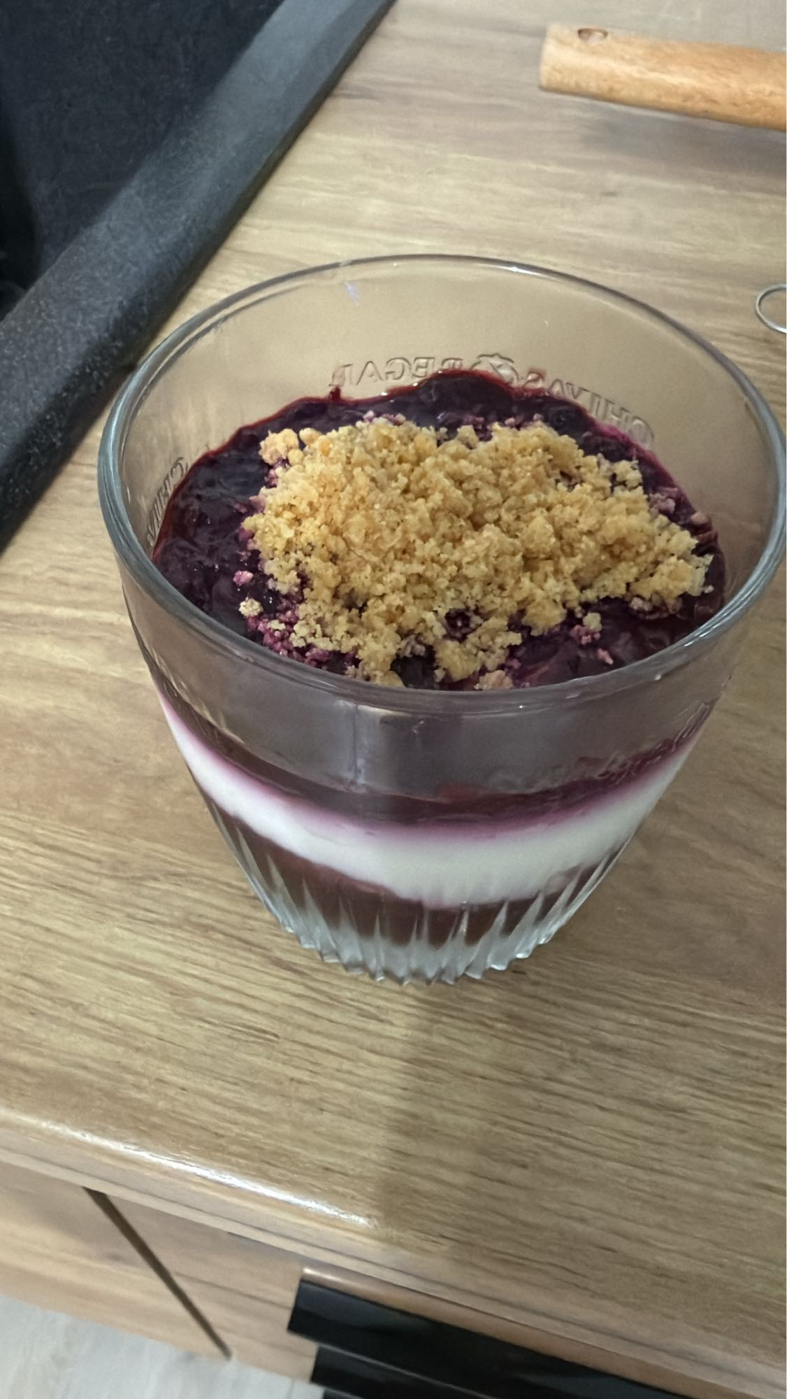 Desert cu iaurt si fructe