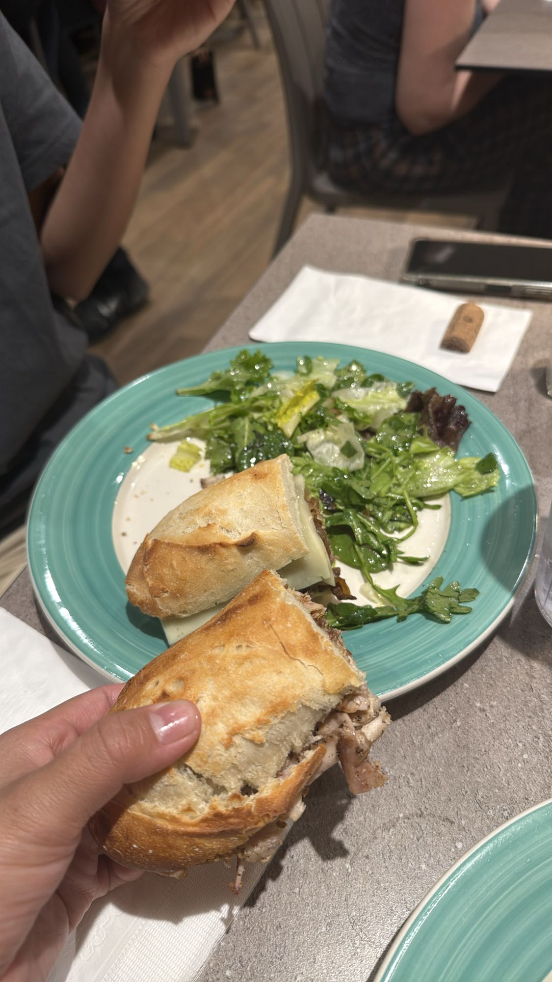 Chicken sandwich & salad
