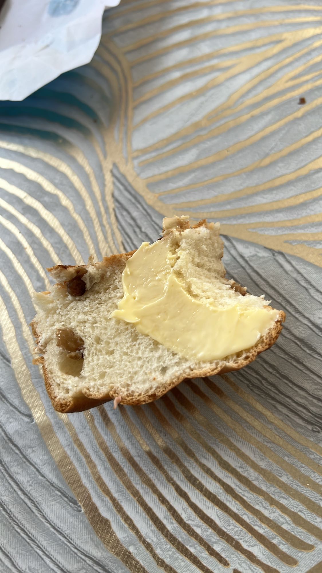 булочка с маслом