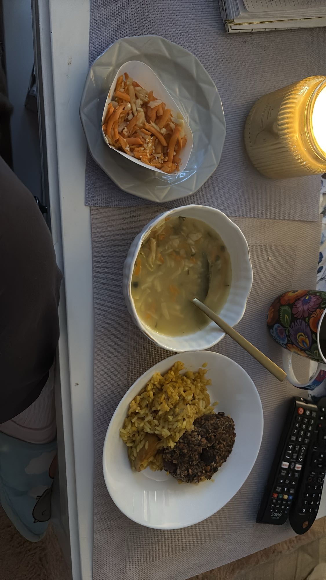 Obiad z ryżem i zupą