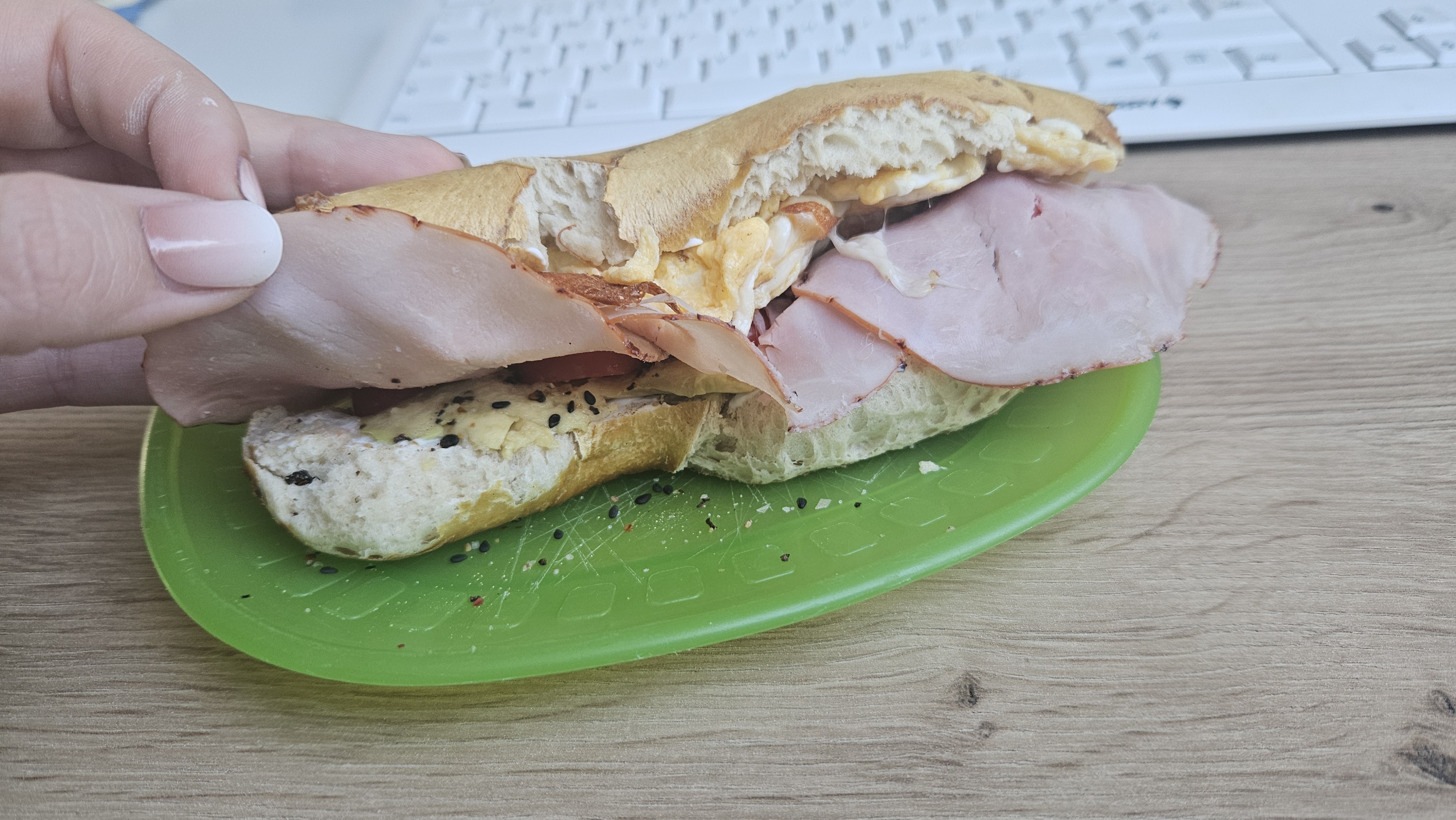 Schinken-Ei-Sandwich