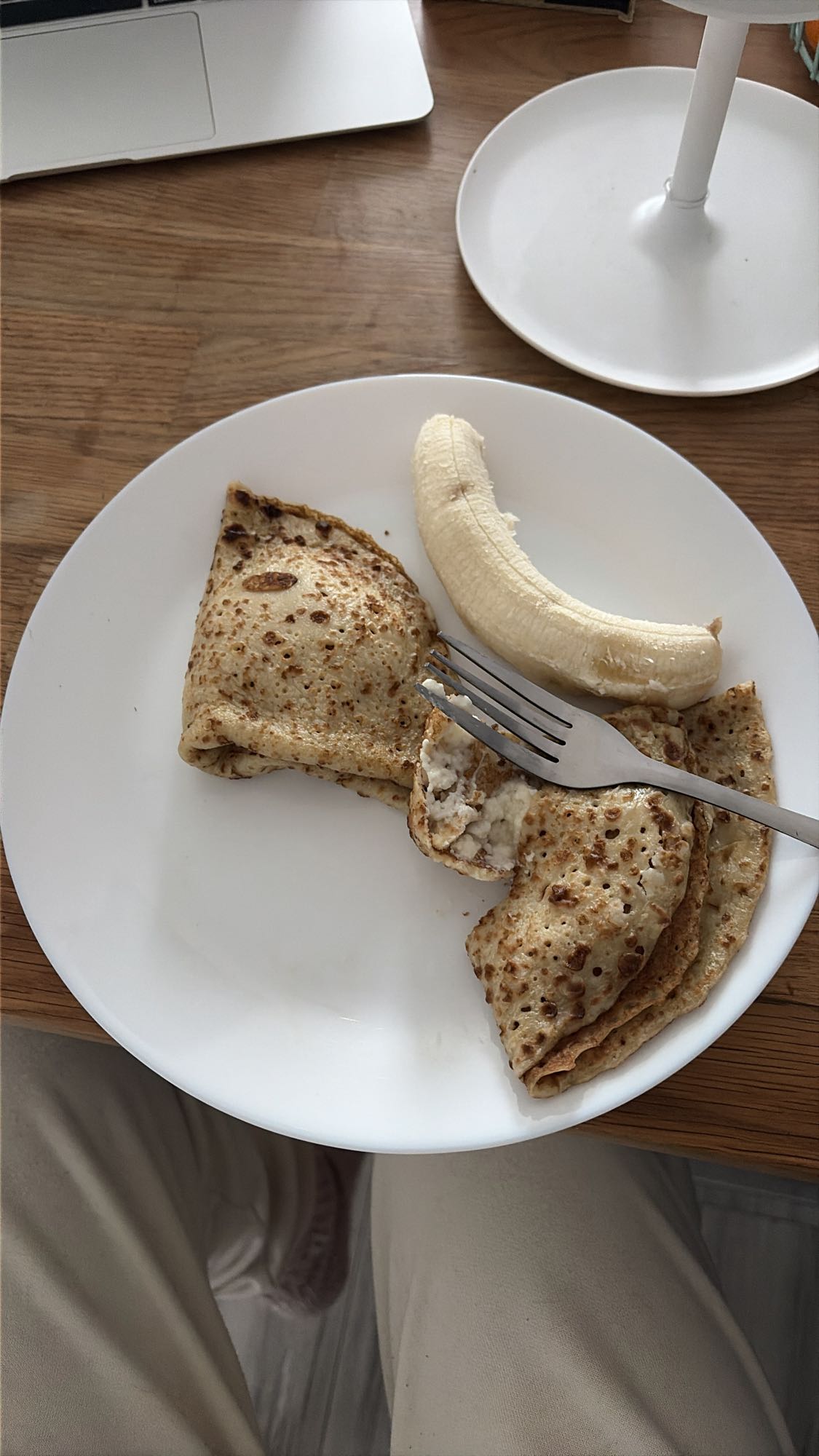 блины с творогом и банан