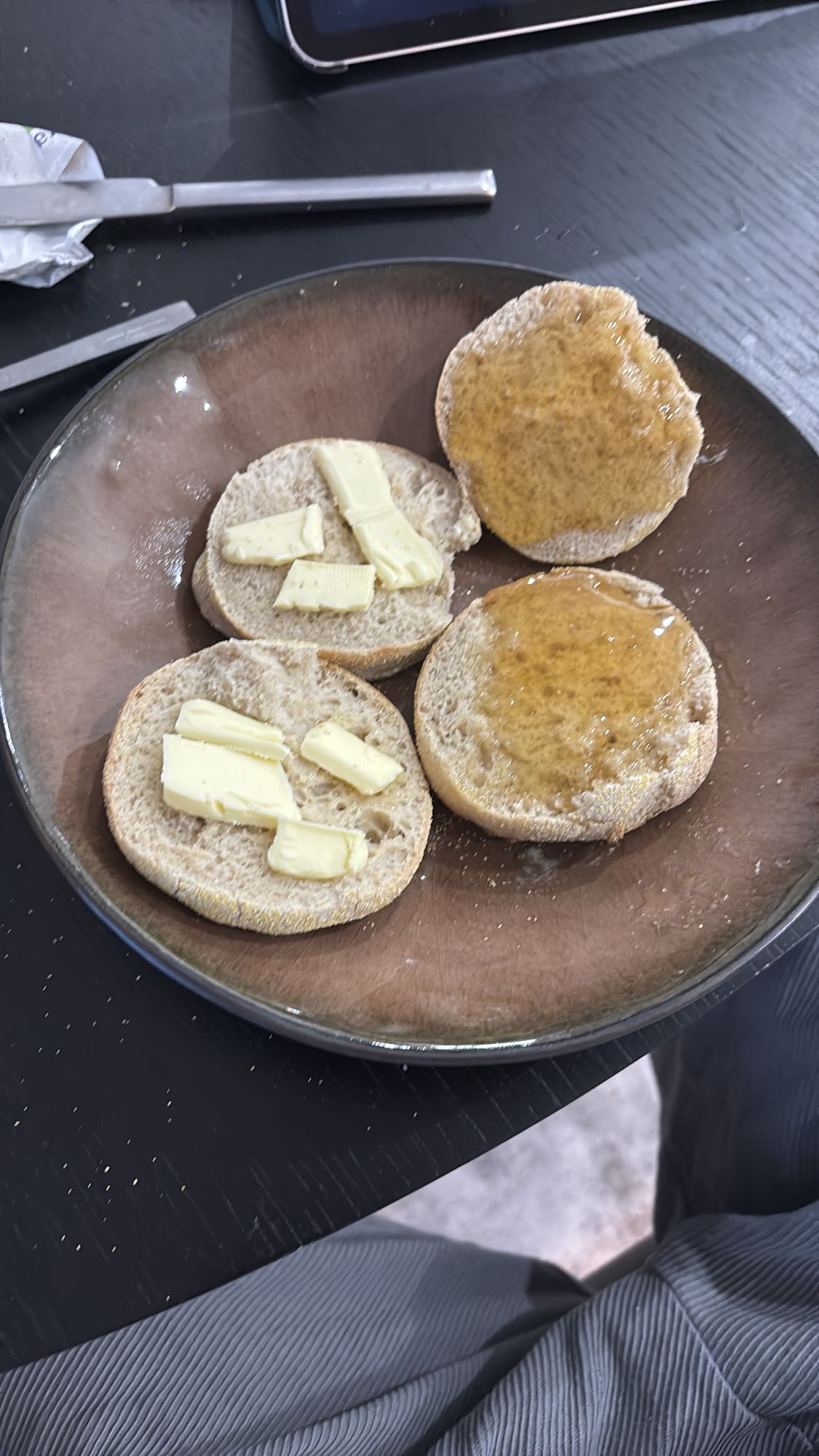 Petits pains beurre miel