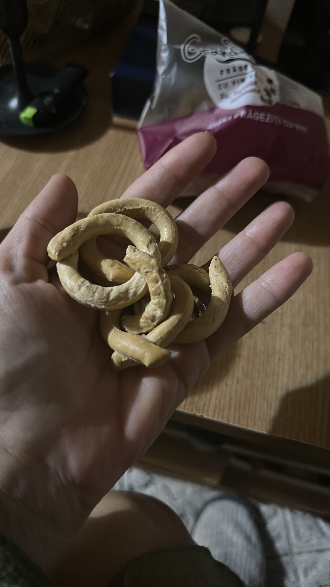 Mini bread rings snack