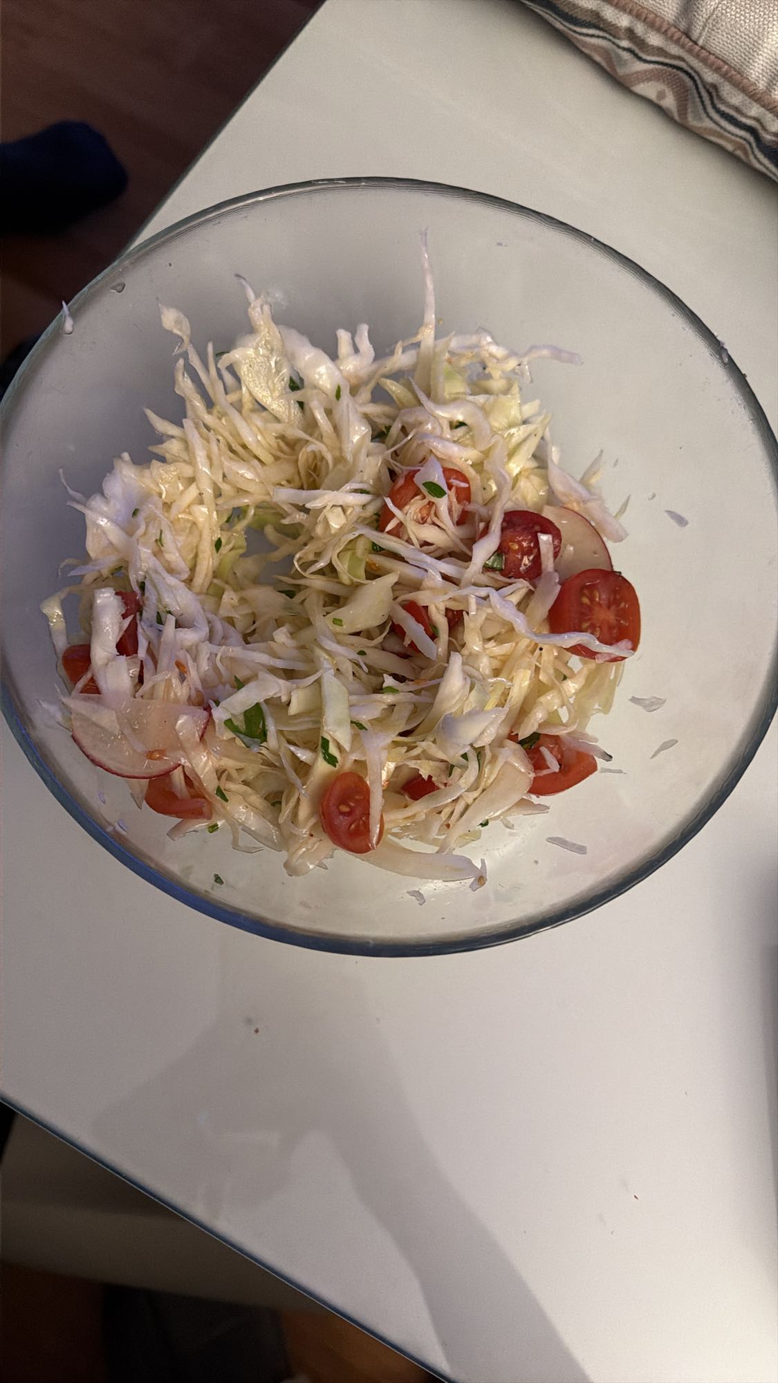 Salată de varză crudă