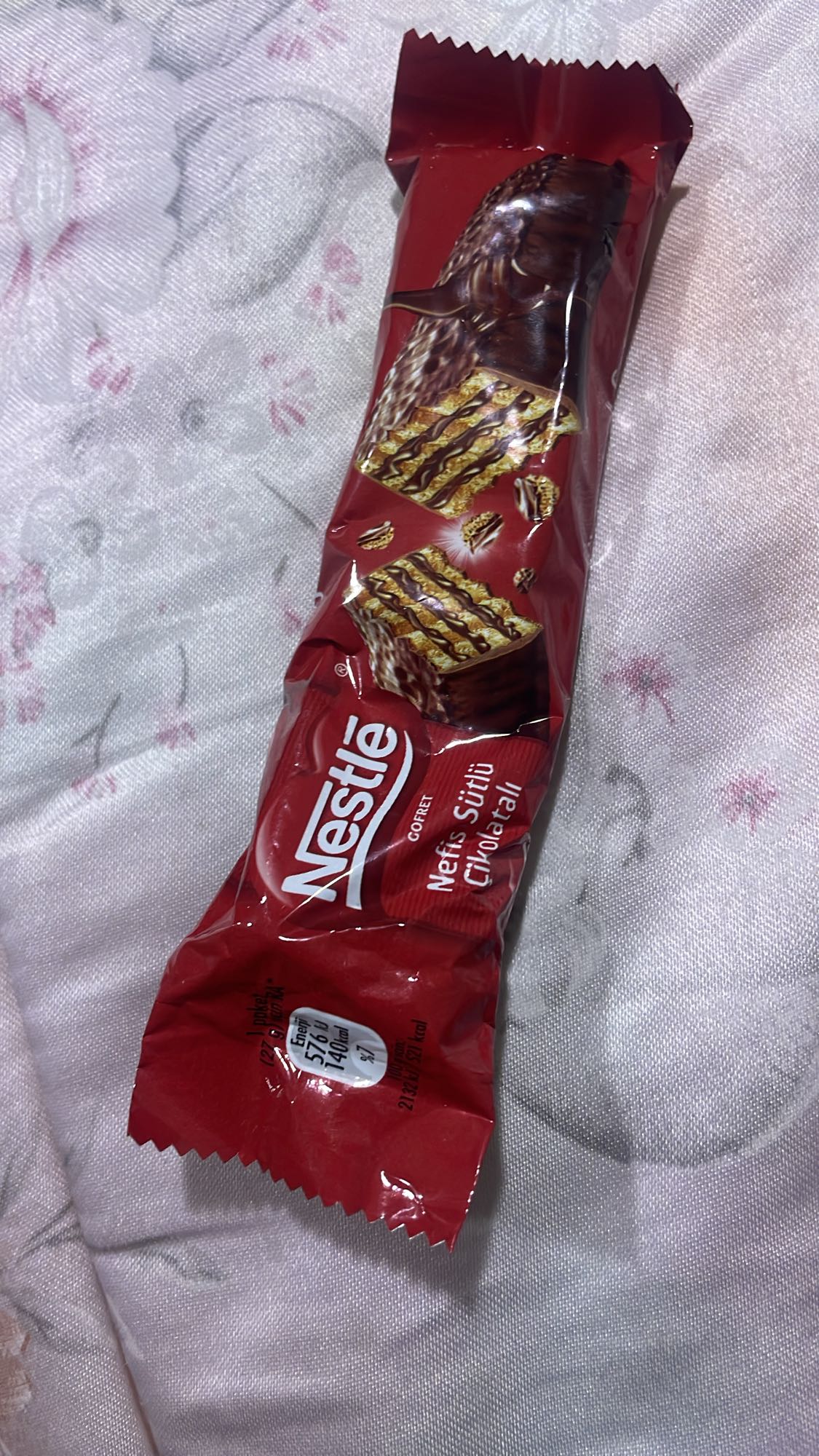 Nestle chocolate wafer bar