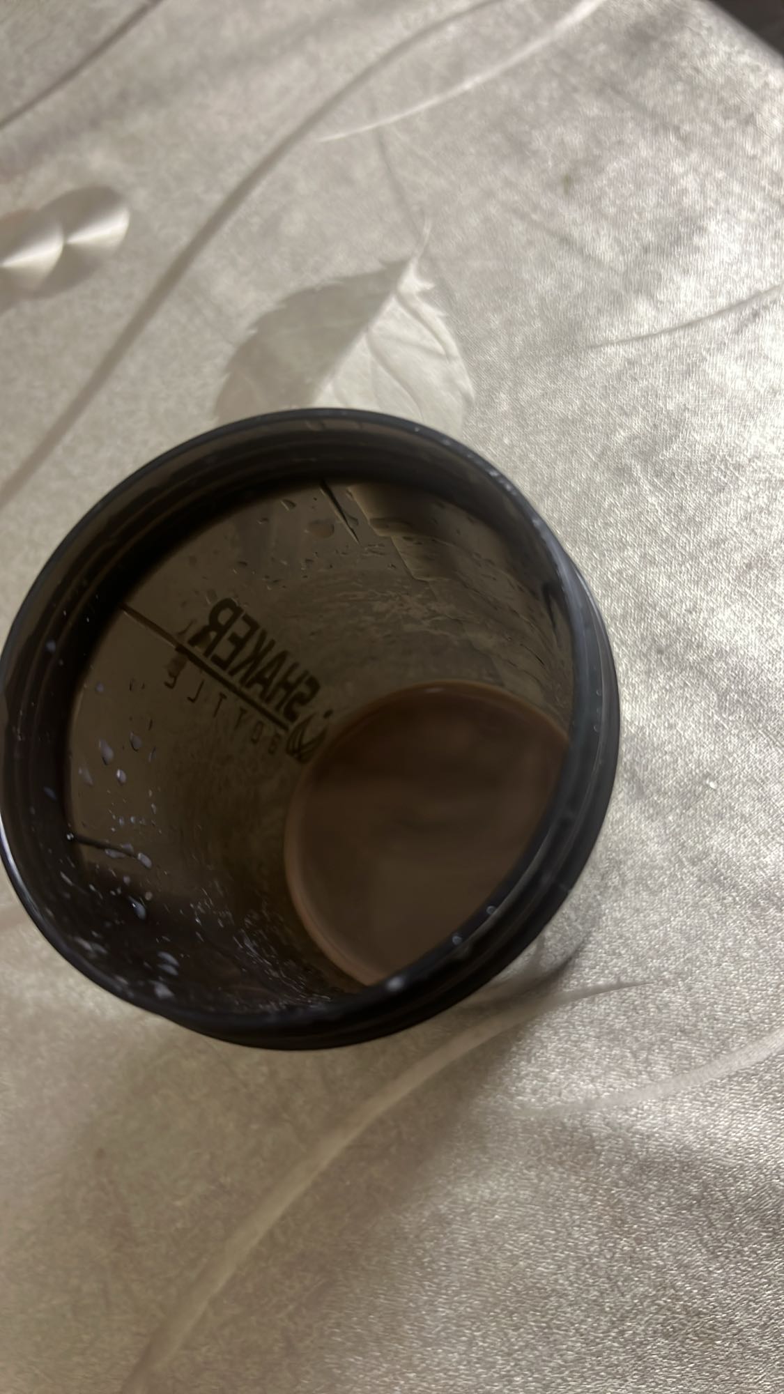 Shake proteic ciocolată