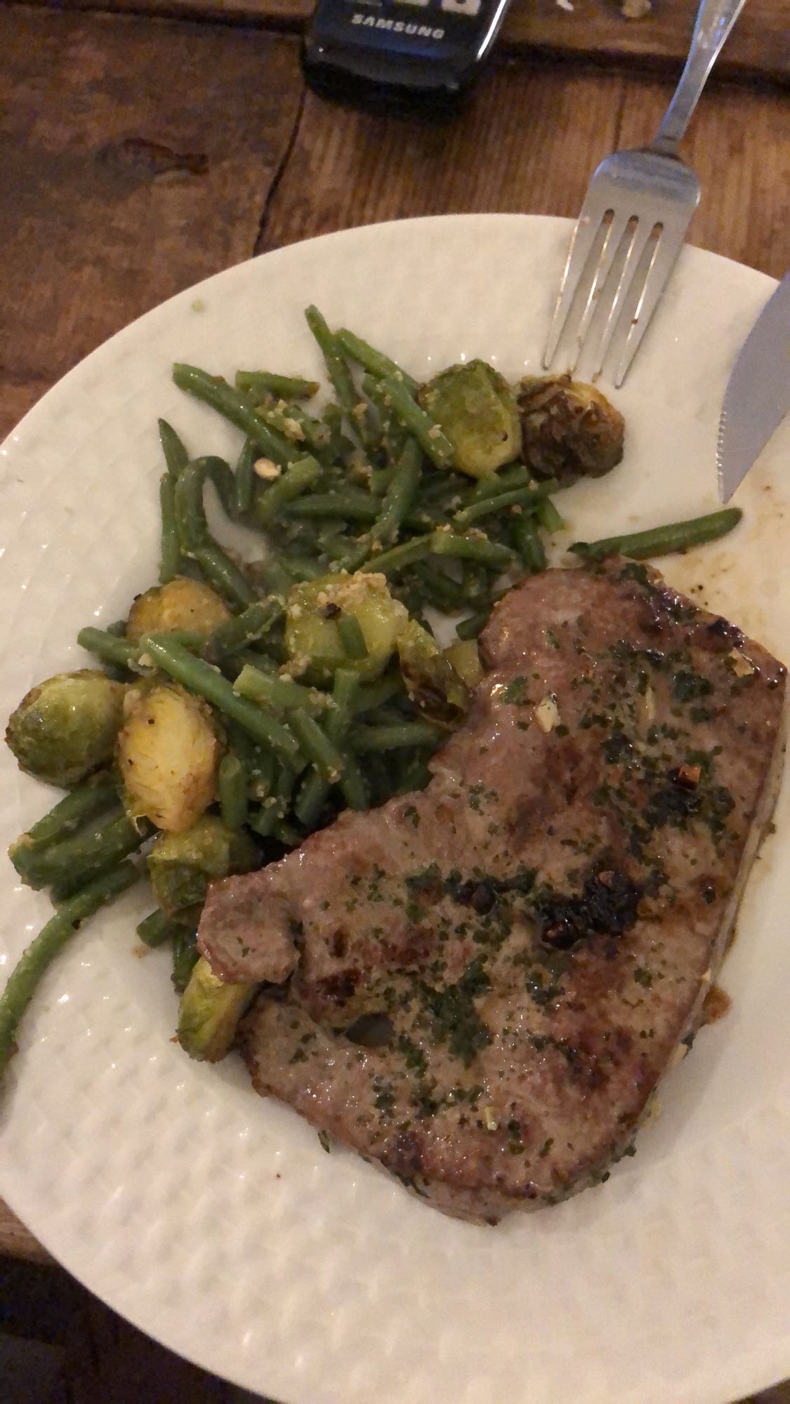 Steak et légumes verts
