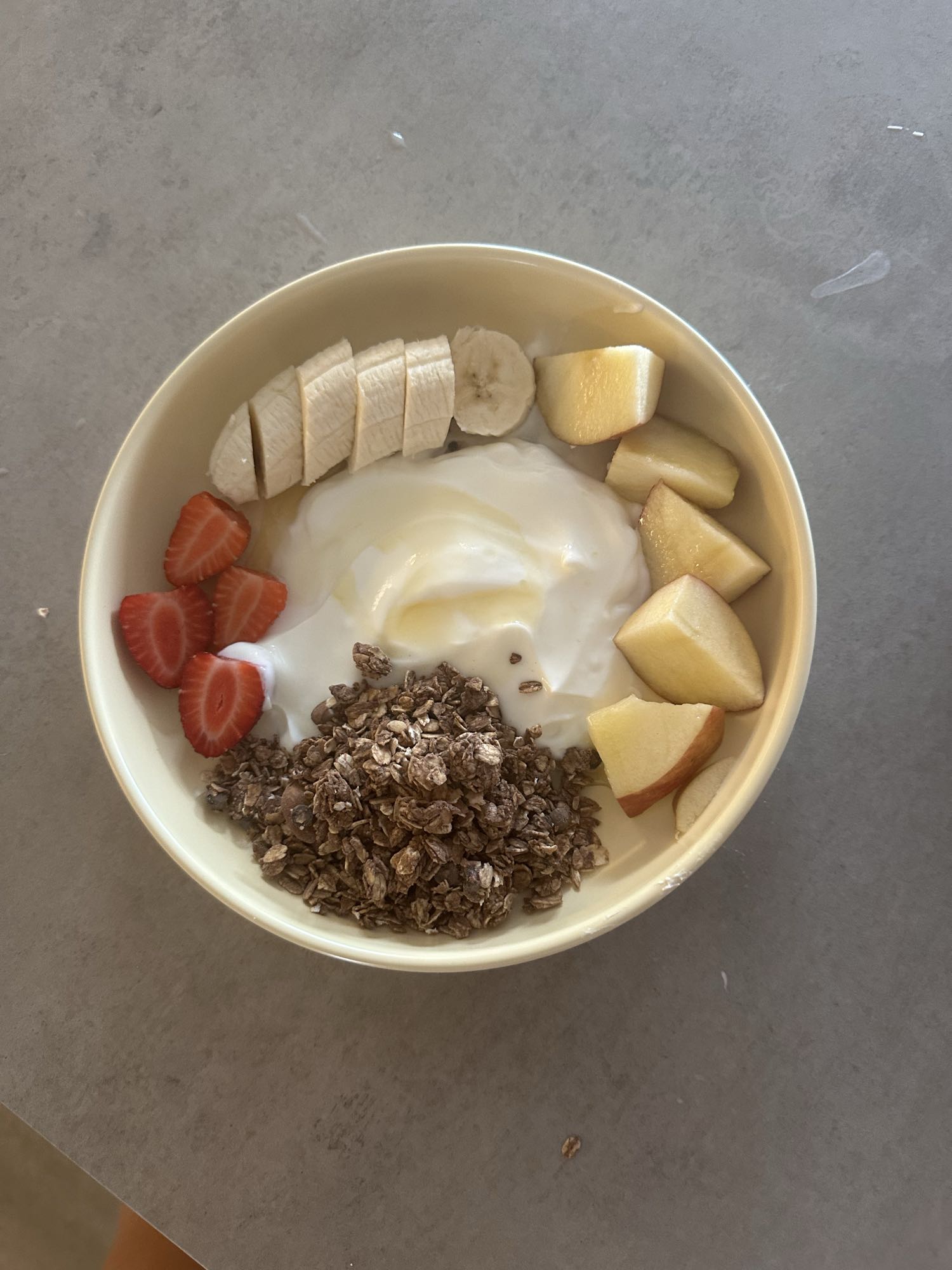 Tazón de yogur con frutas