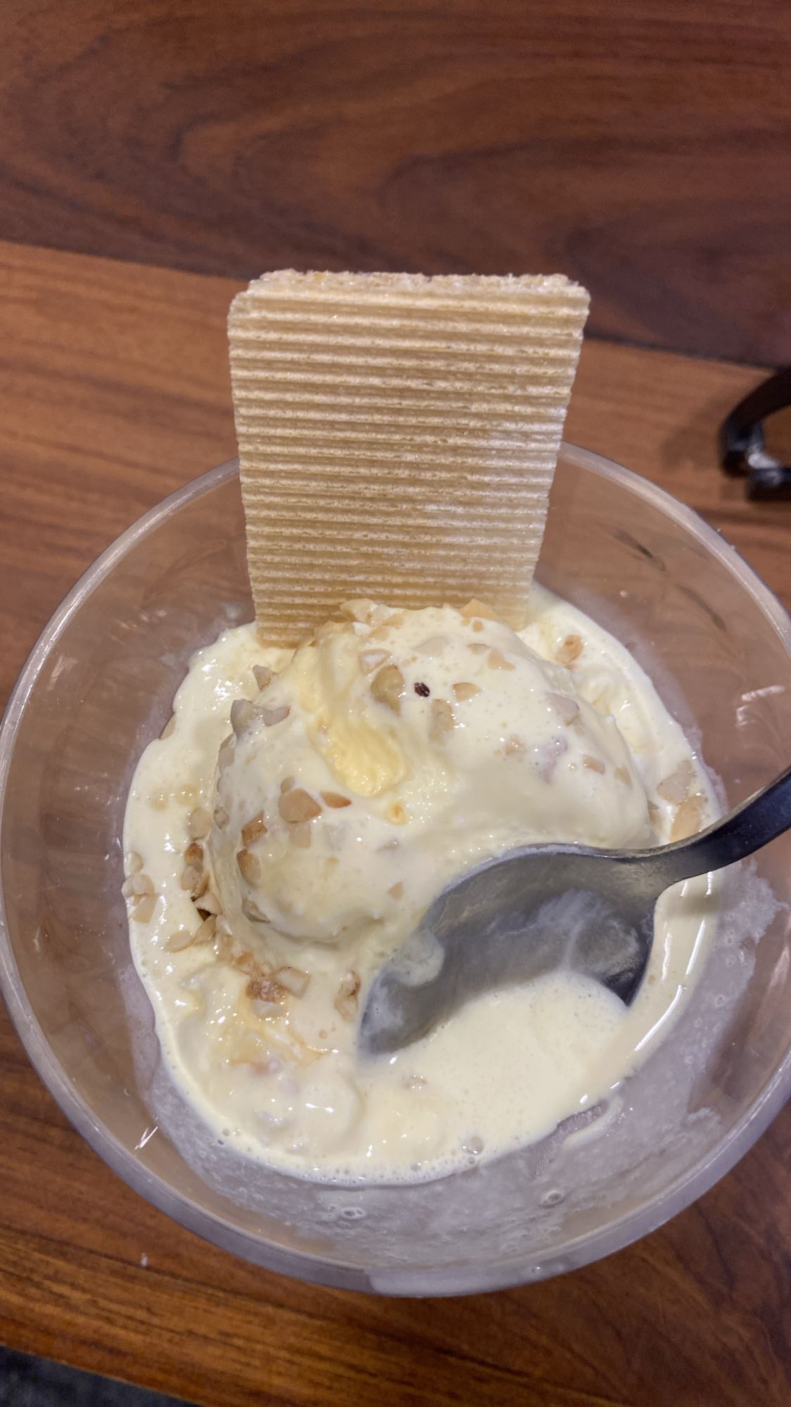 Vanilla ice cream cup