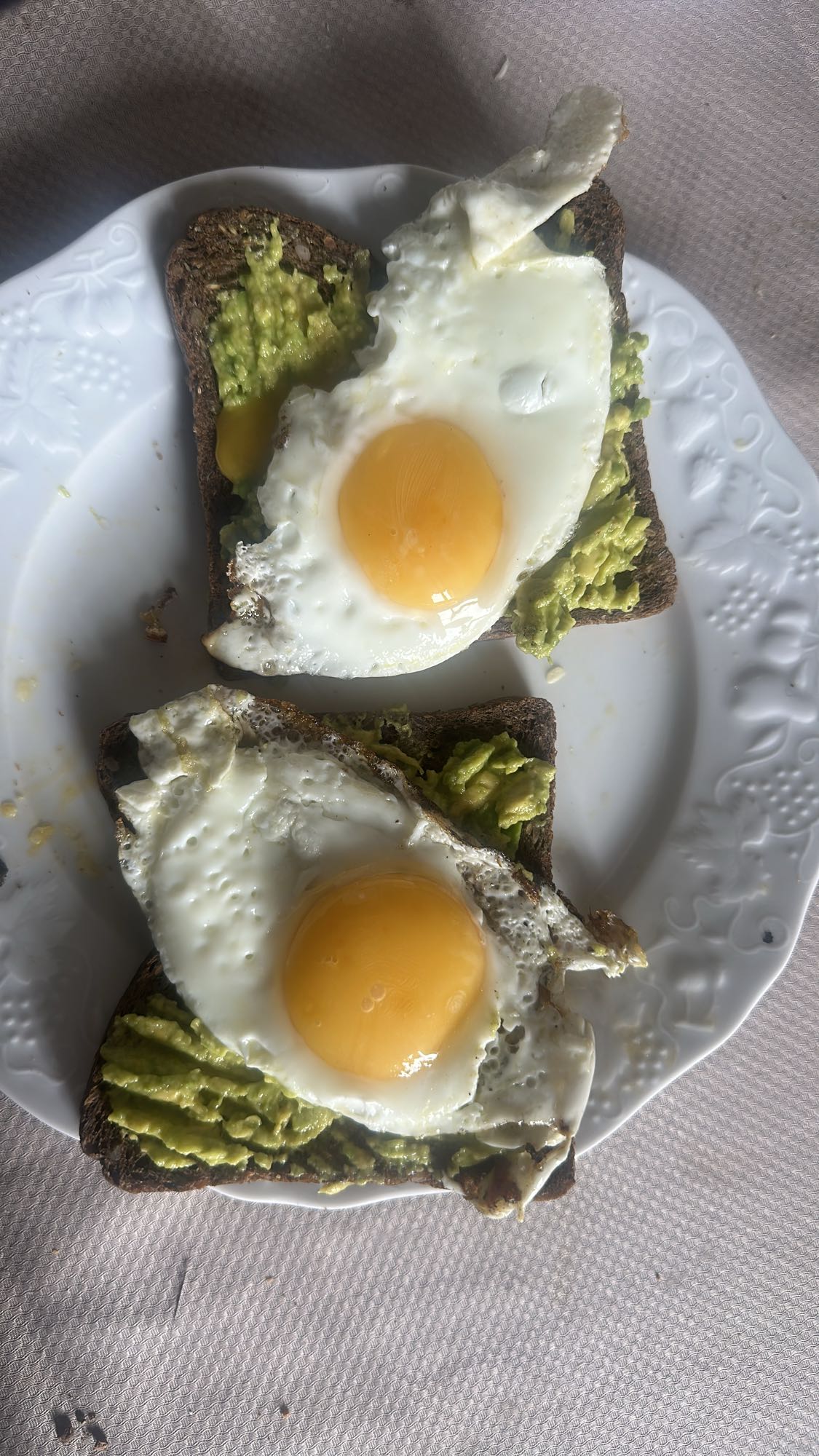 Tartines avocat œuf