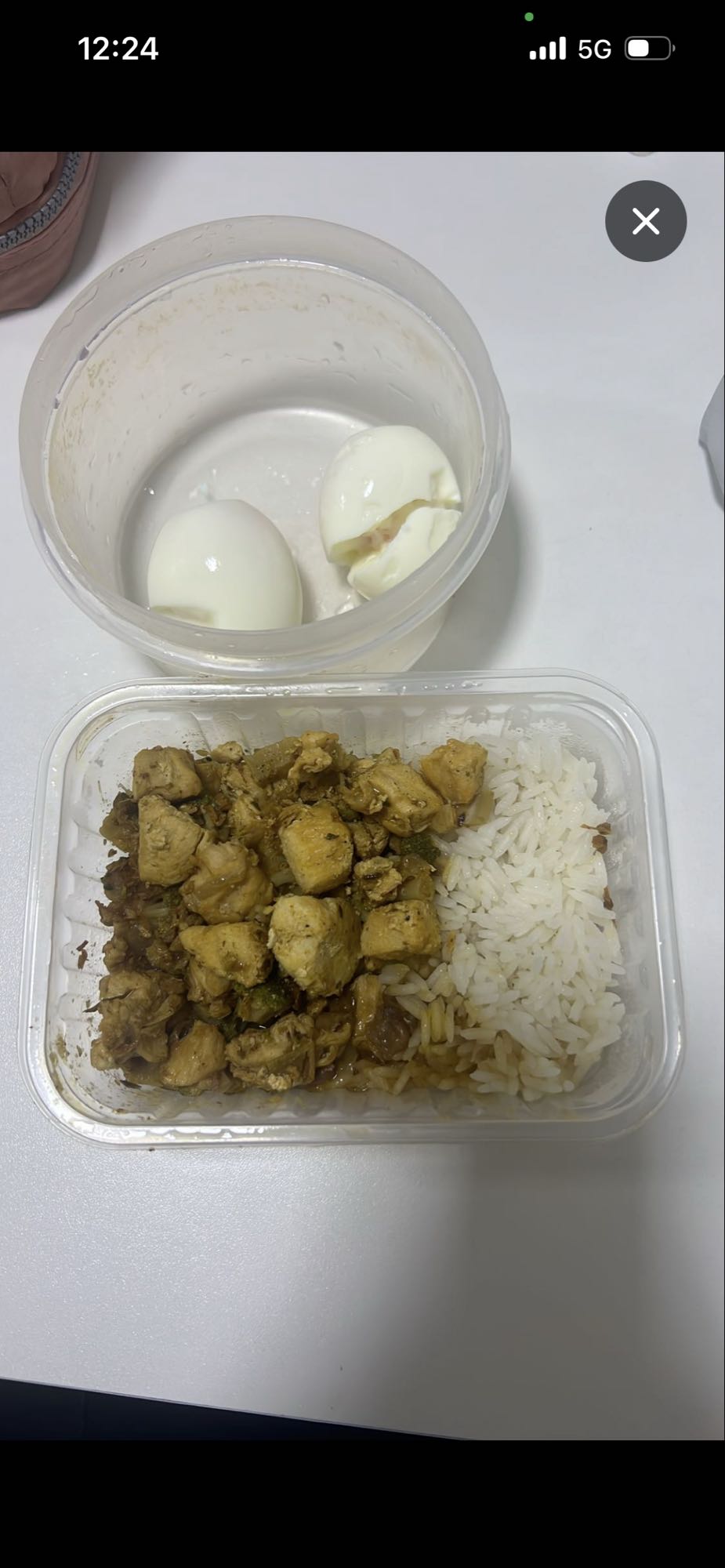 Frango, arroz e ovos
