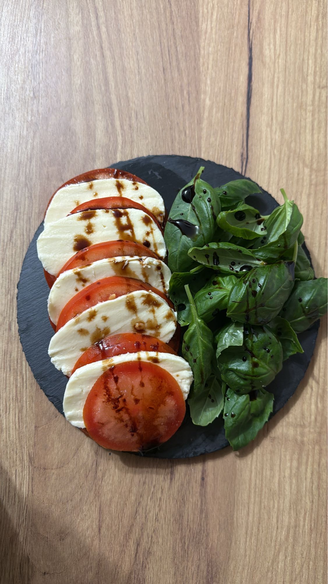Salată Caprese