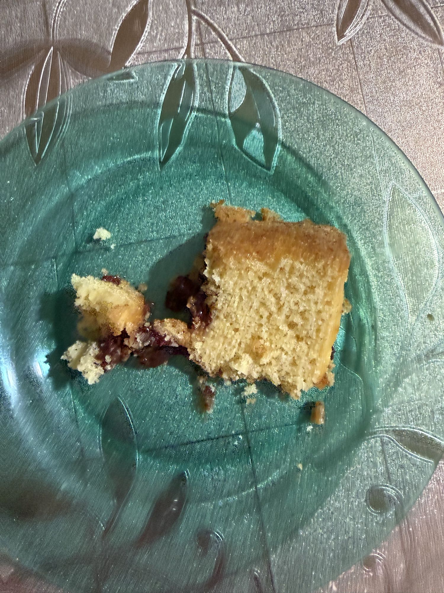 Bolo simples com chocolate