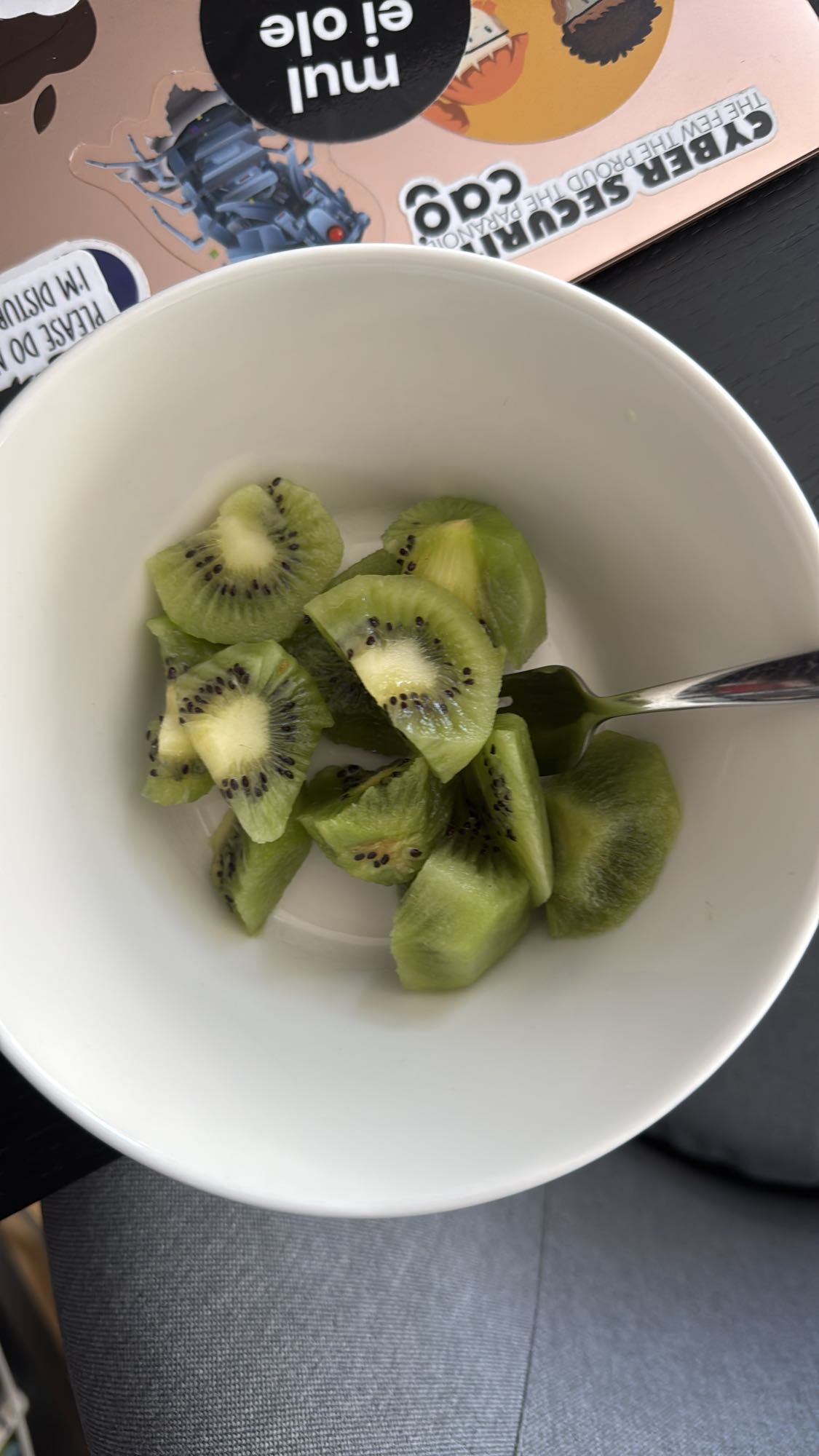 Sliced Kiwi Bowl