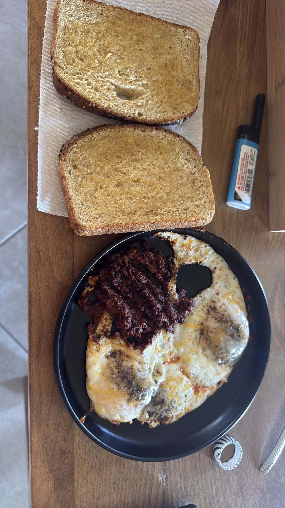 Eggs with chorizo & toast