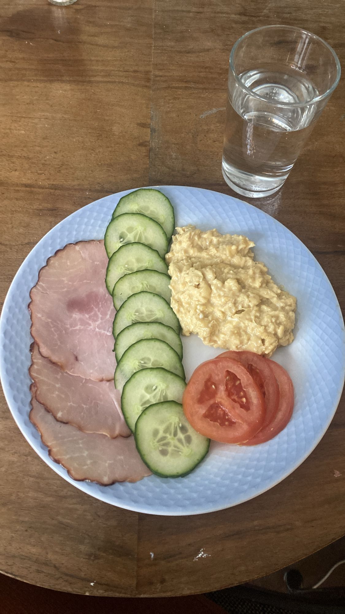 Frukosttallrik med ägg