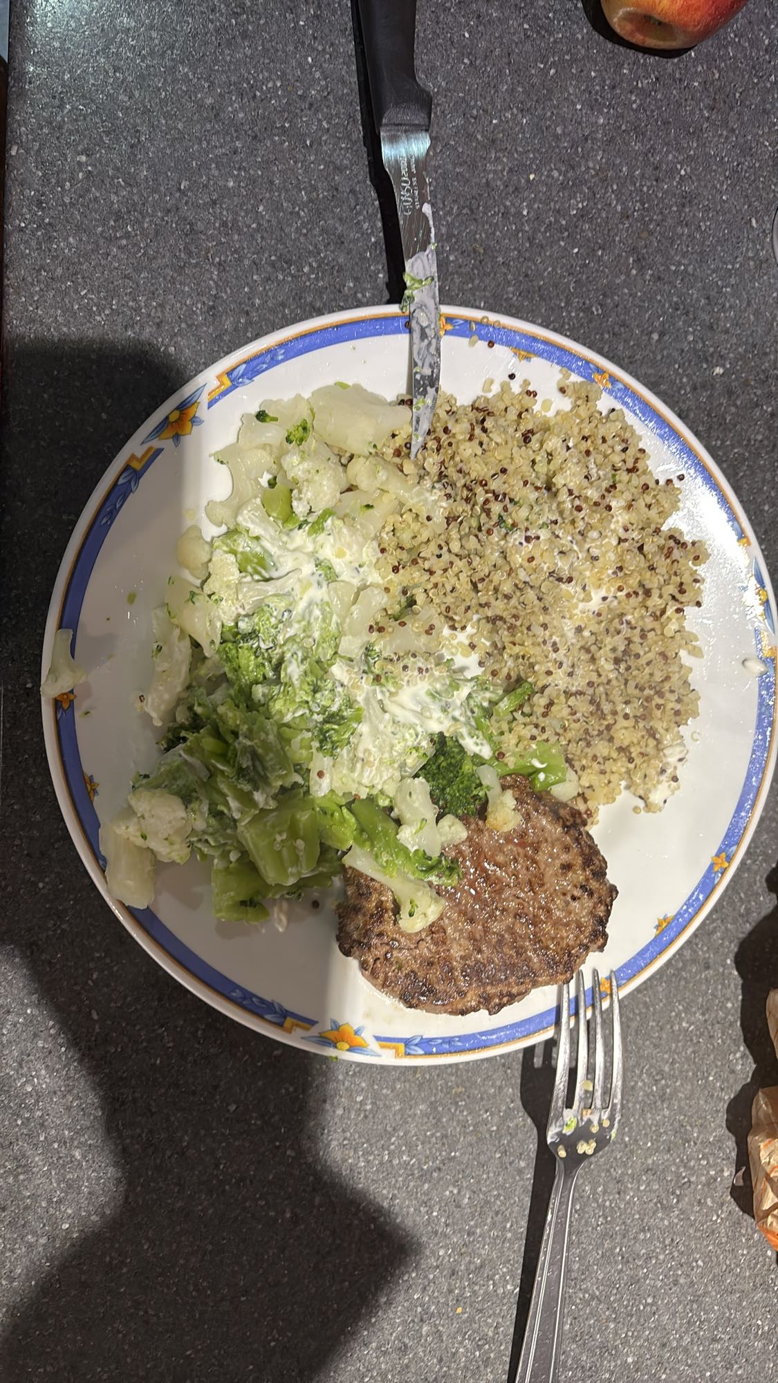 Quinoa, légumes et steak