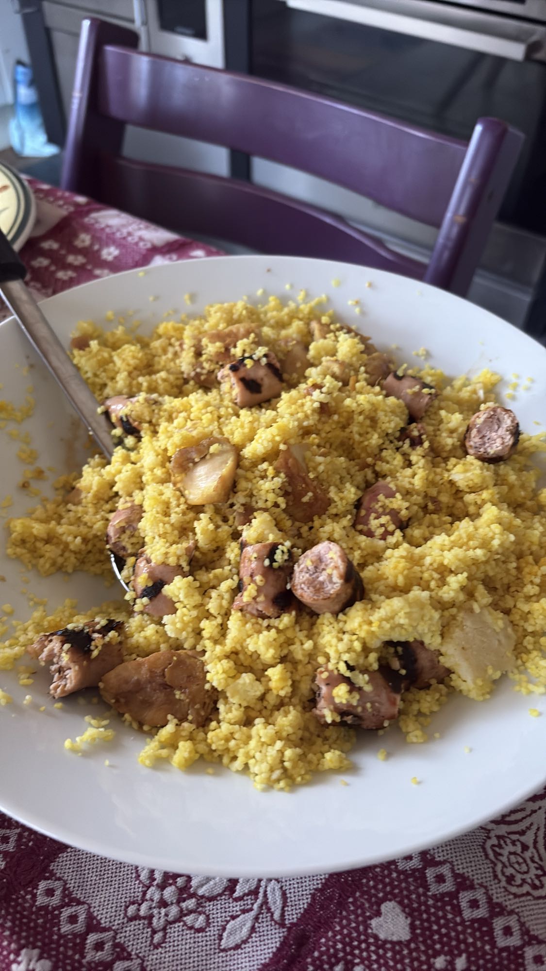 Couscous con pollo y salchicha