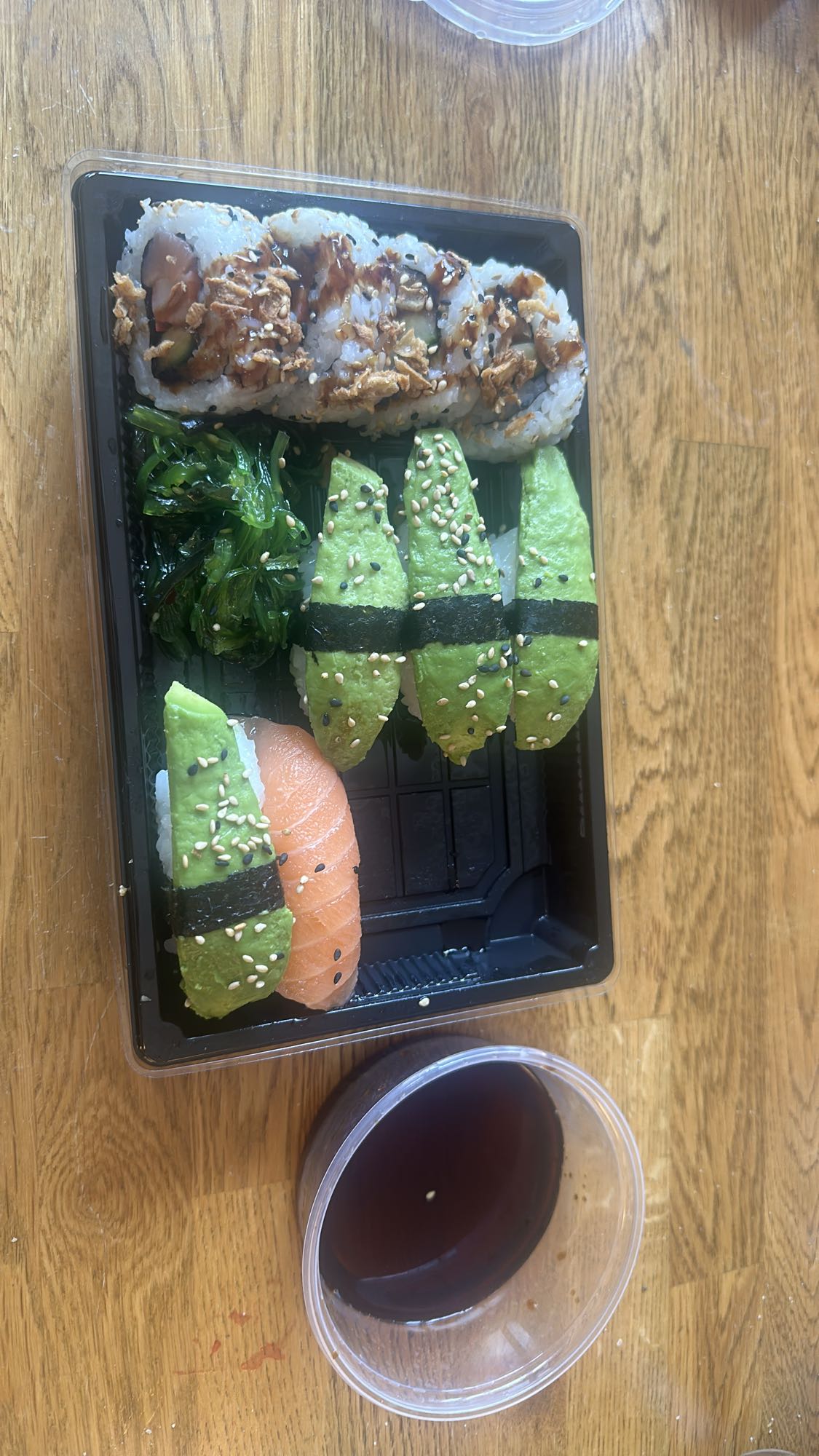 Vegetarisk & lax sushi