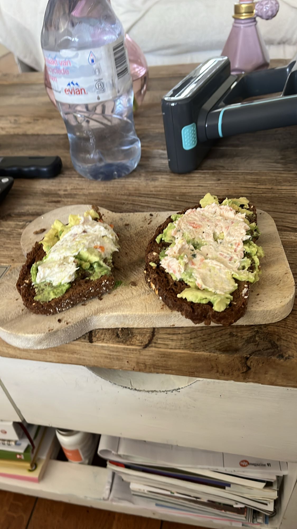avocado krab salade brood