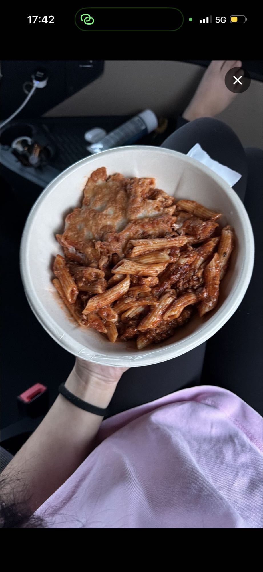 Penne cu carne și sos