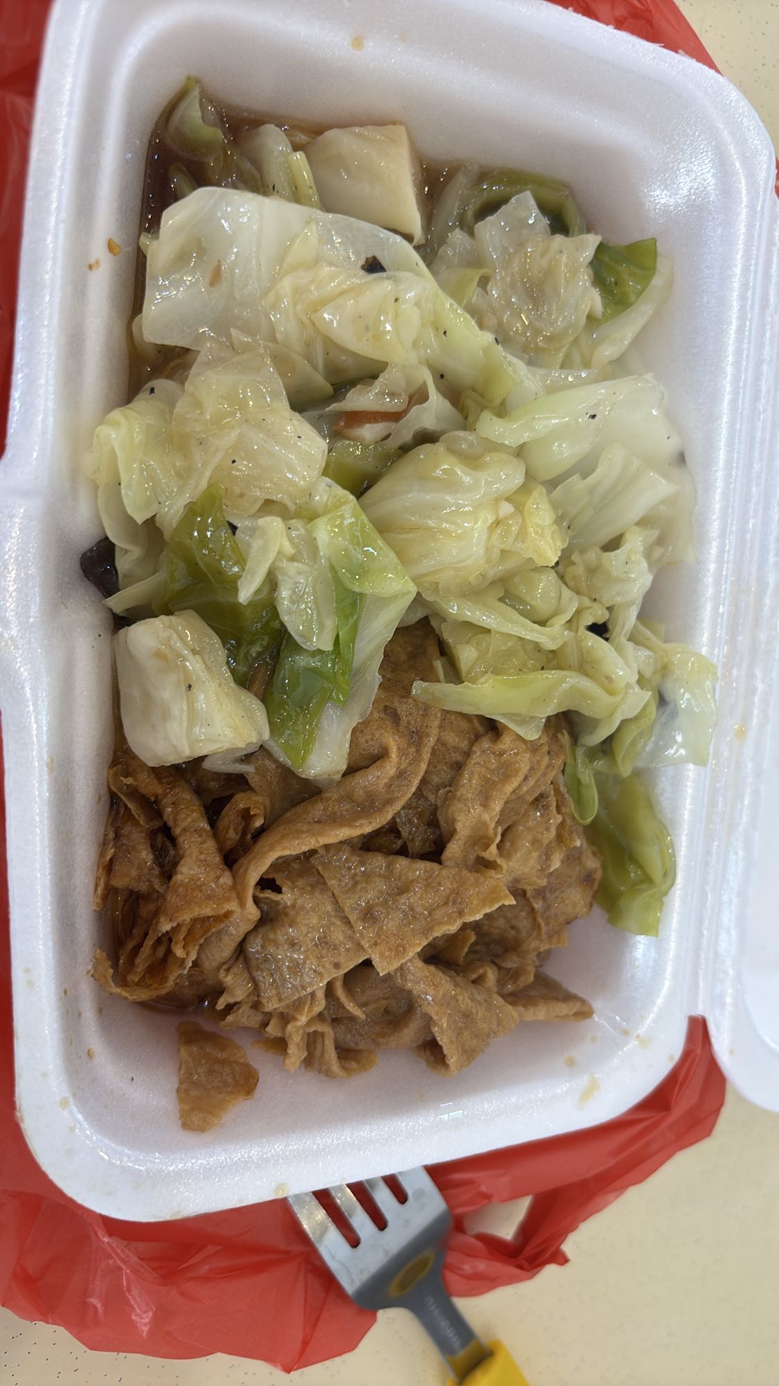 Tofu skin with cabbage