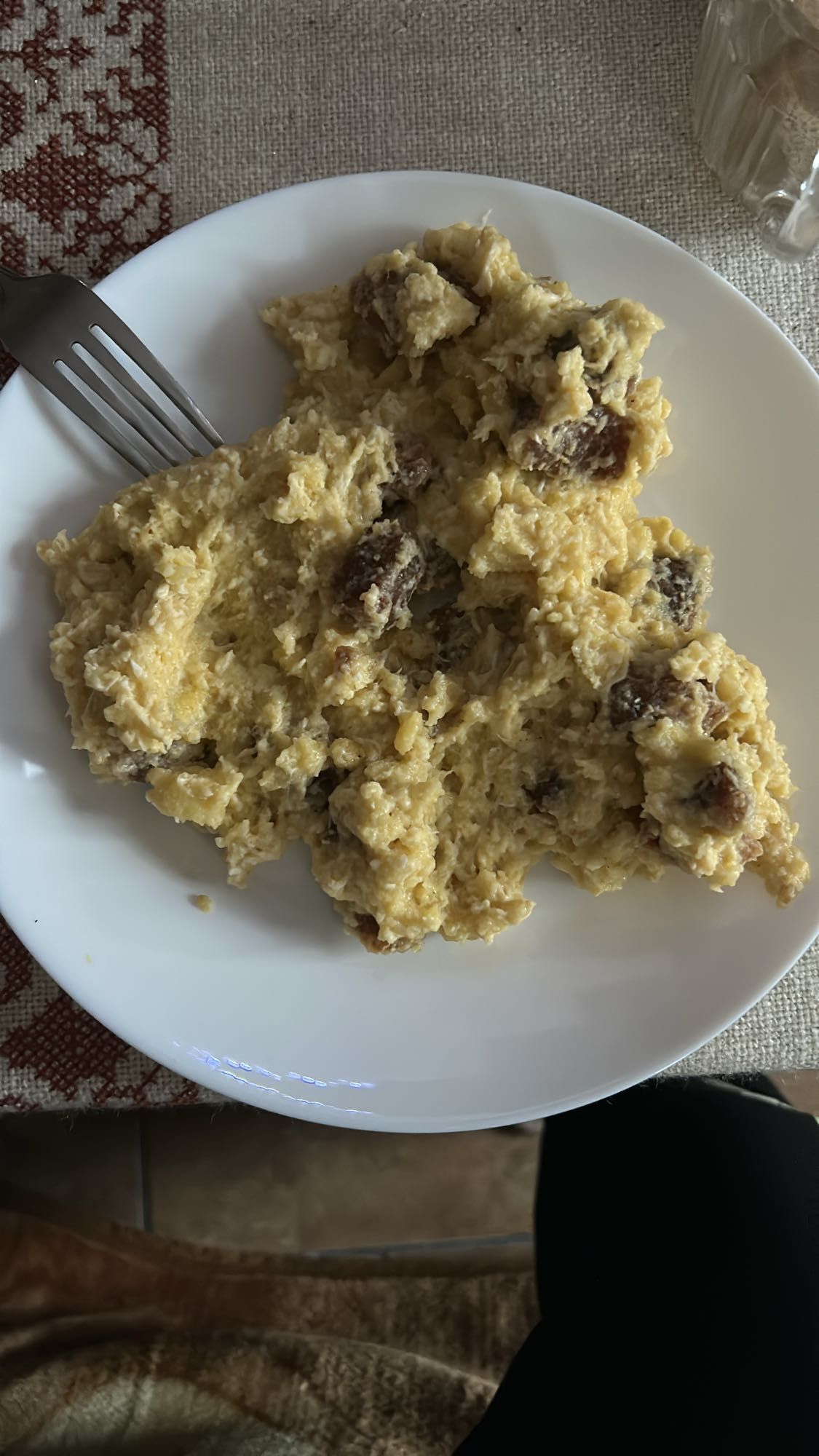 Omlet cu jumări și mămăligă