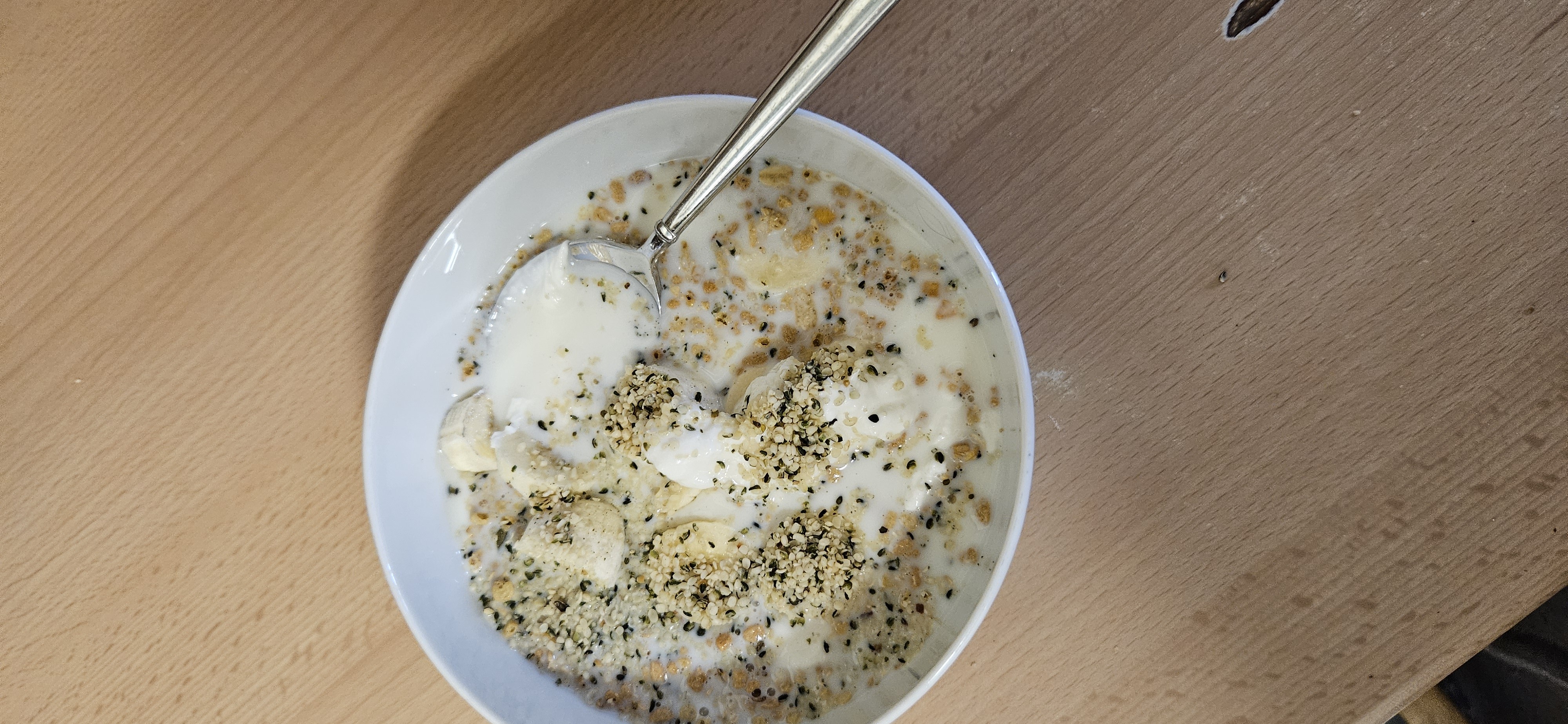 Yogurt banana hemp bowl