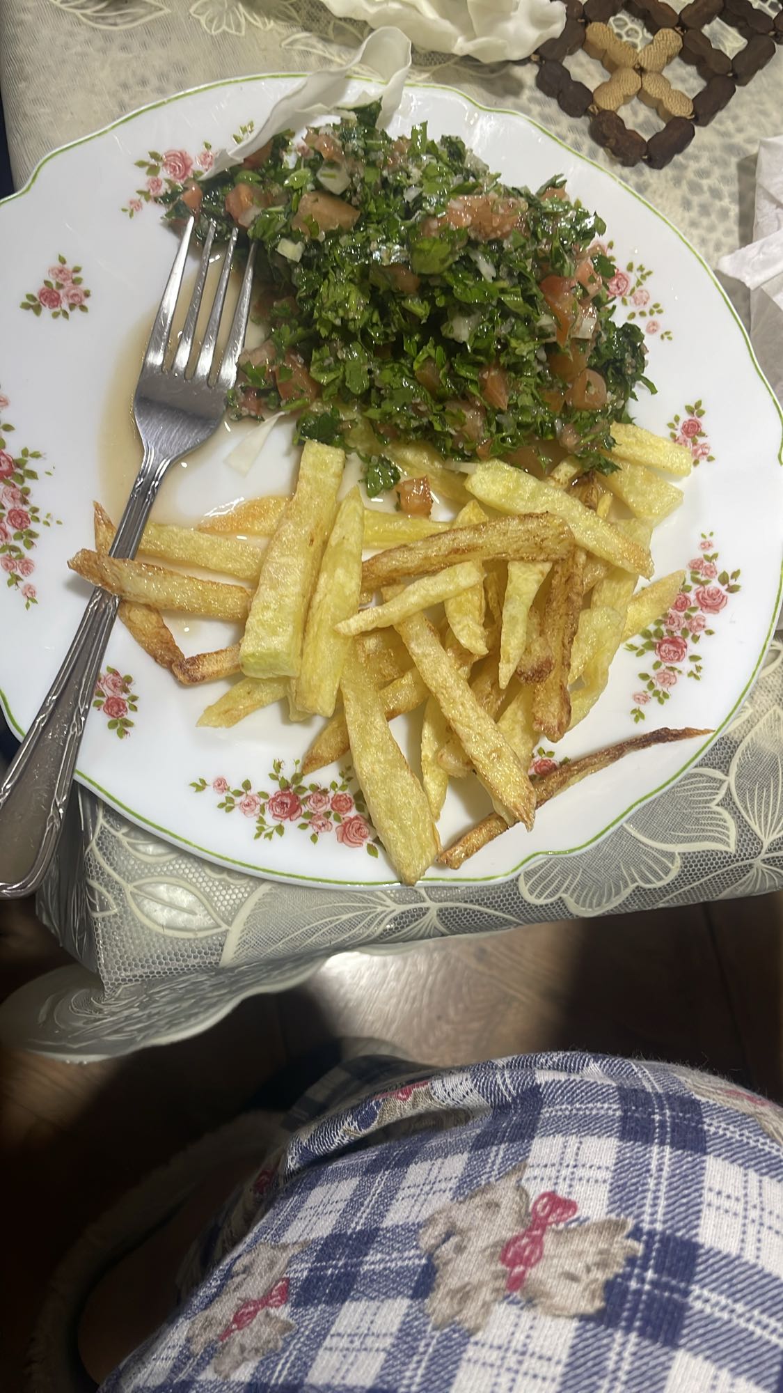 Fries with tabbouleh