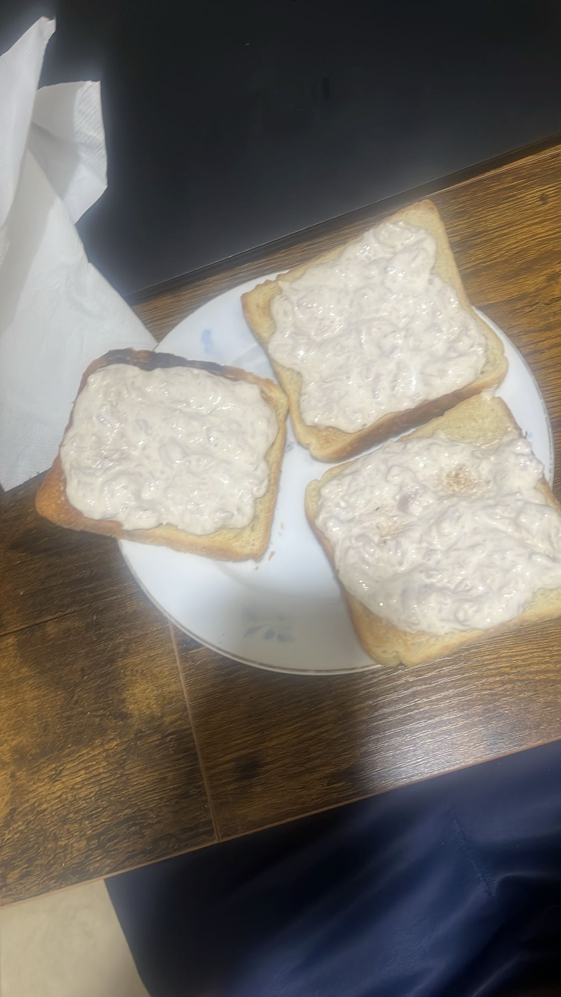 Tuna mayo toast