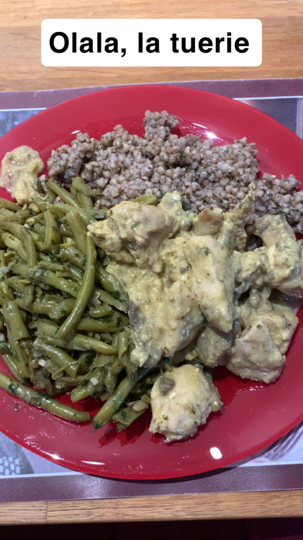 Poulet cuit, haricots, sarrasin