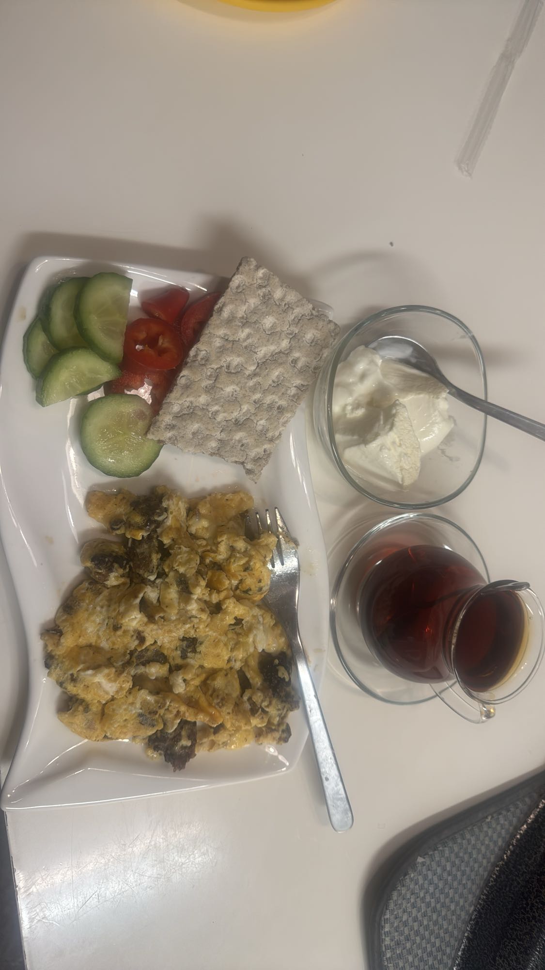 Frukosttallrik med ägg